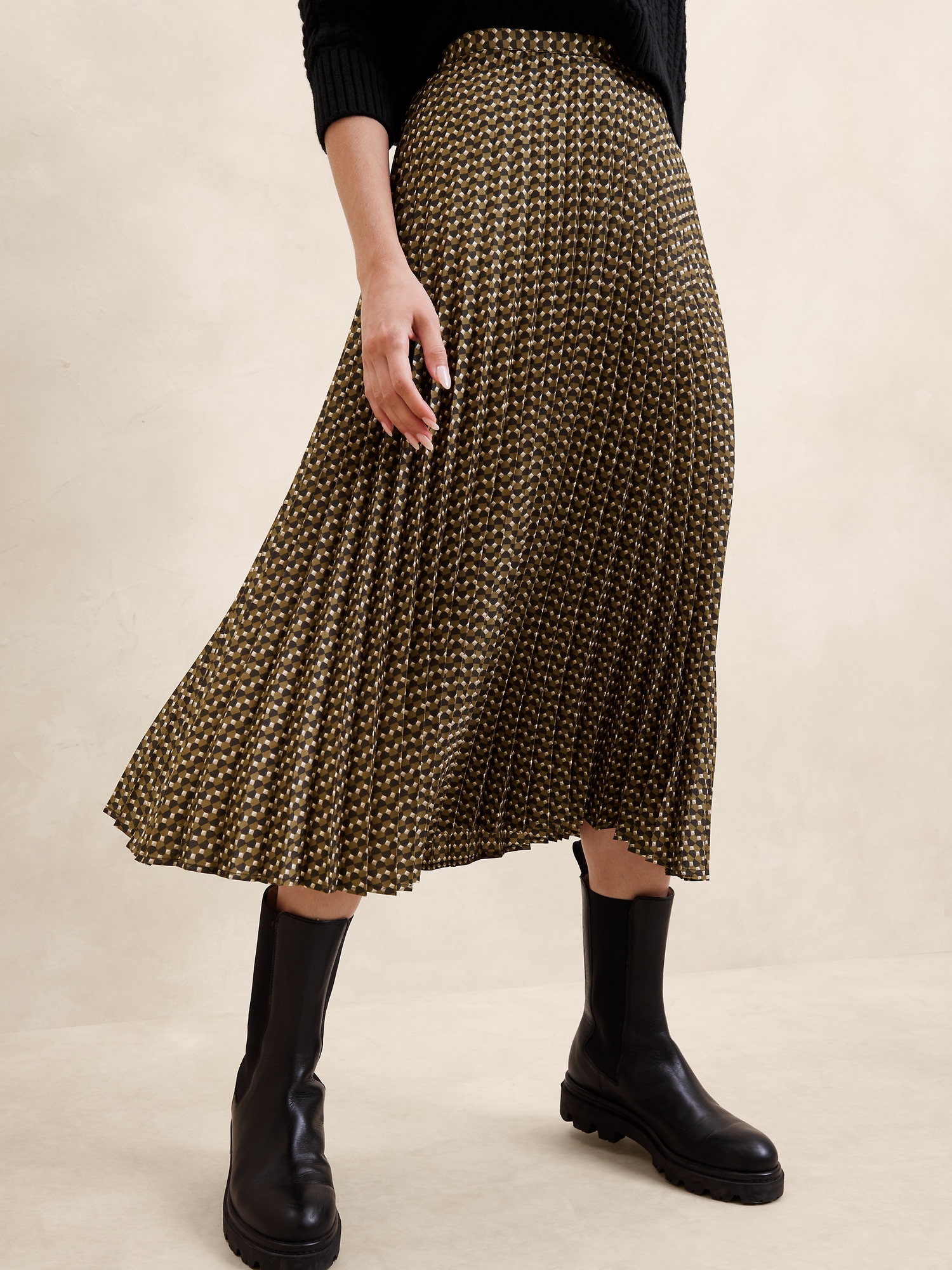 Silky Pleated Midi Skirt