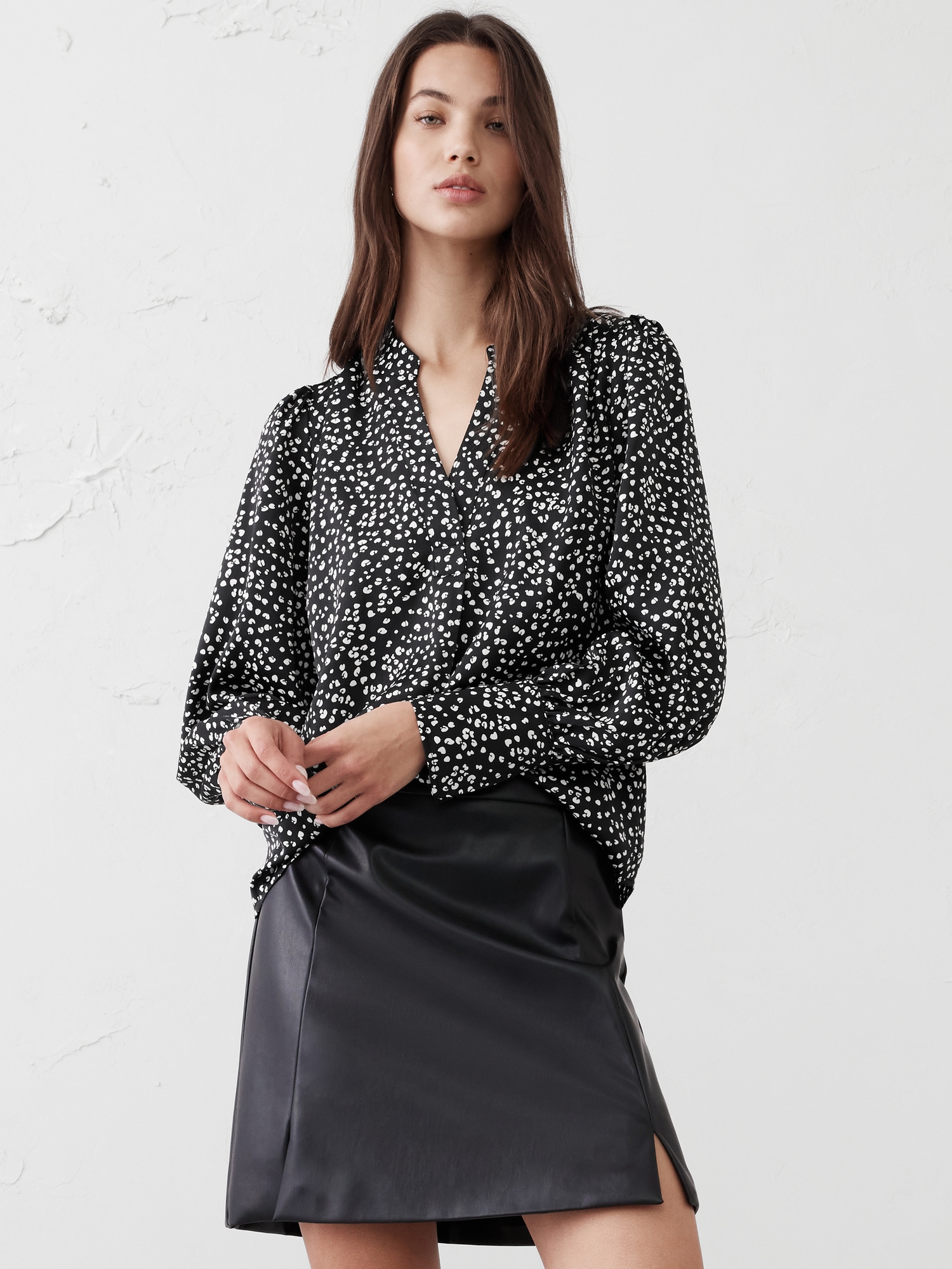 Crepe Volume-Sleeve Blouse