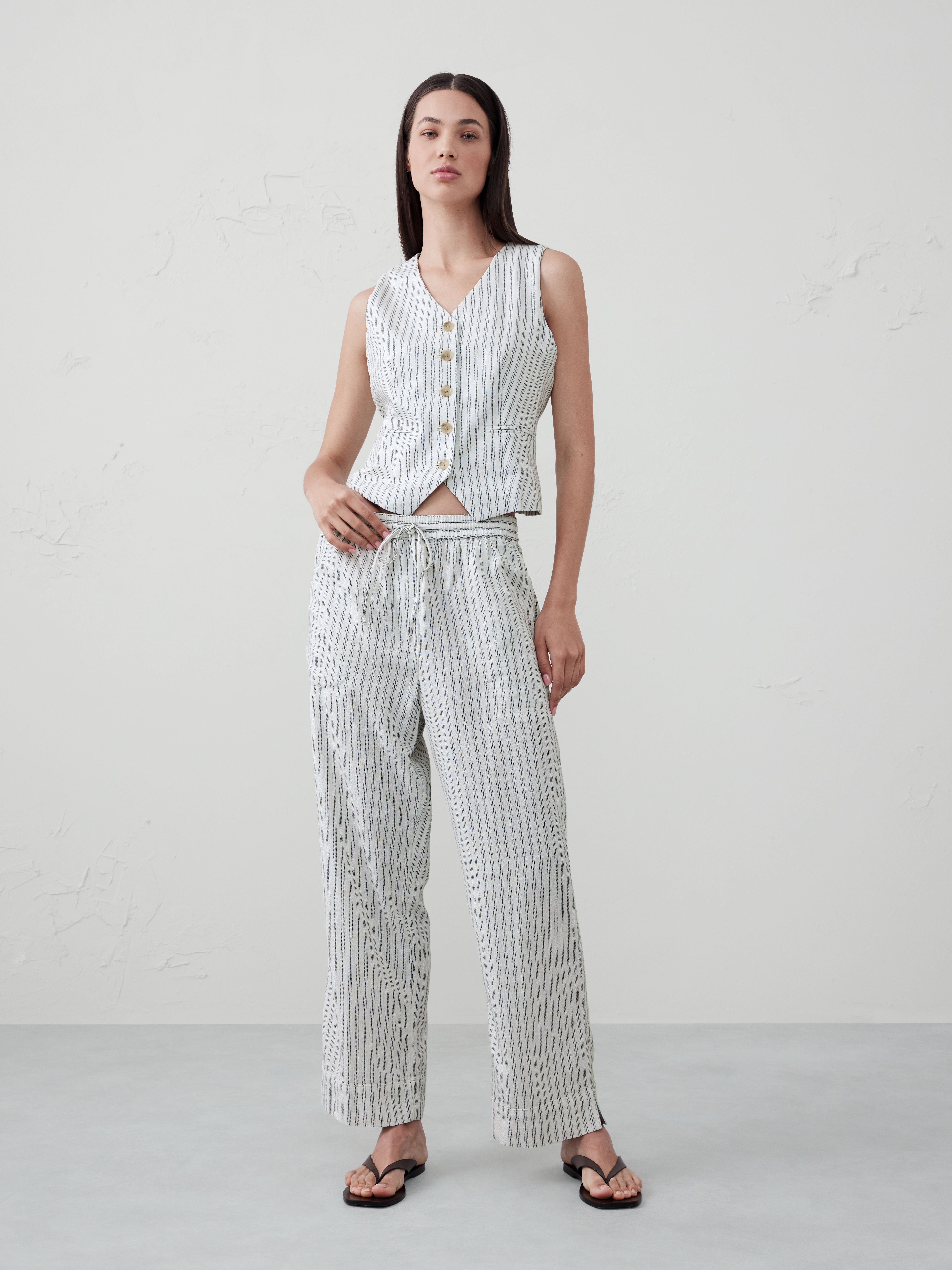 Straight Linen-Blend Pull-On Pant | Banana Republic Factory