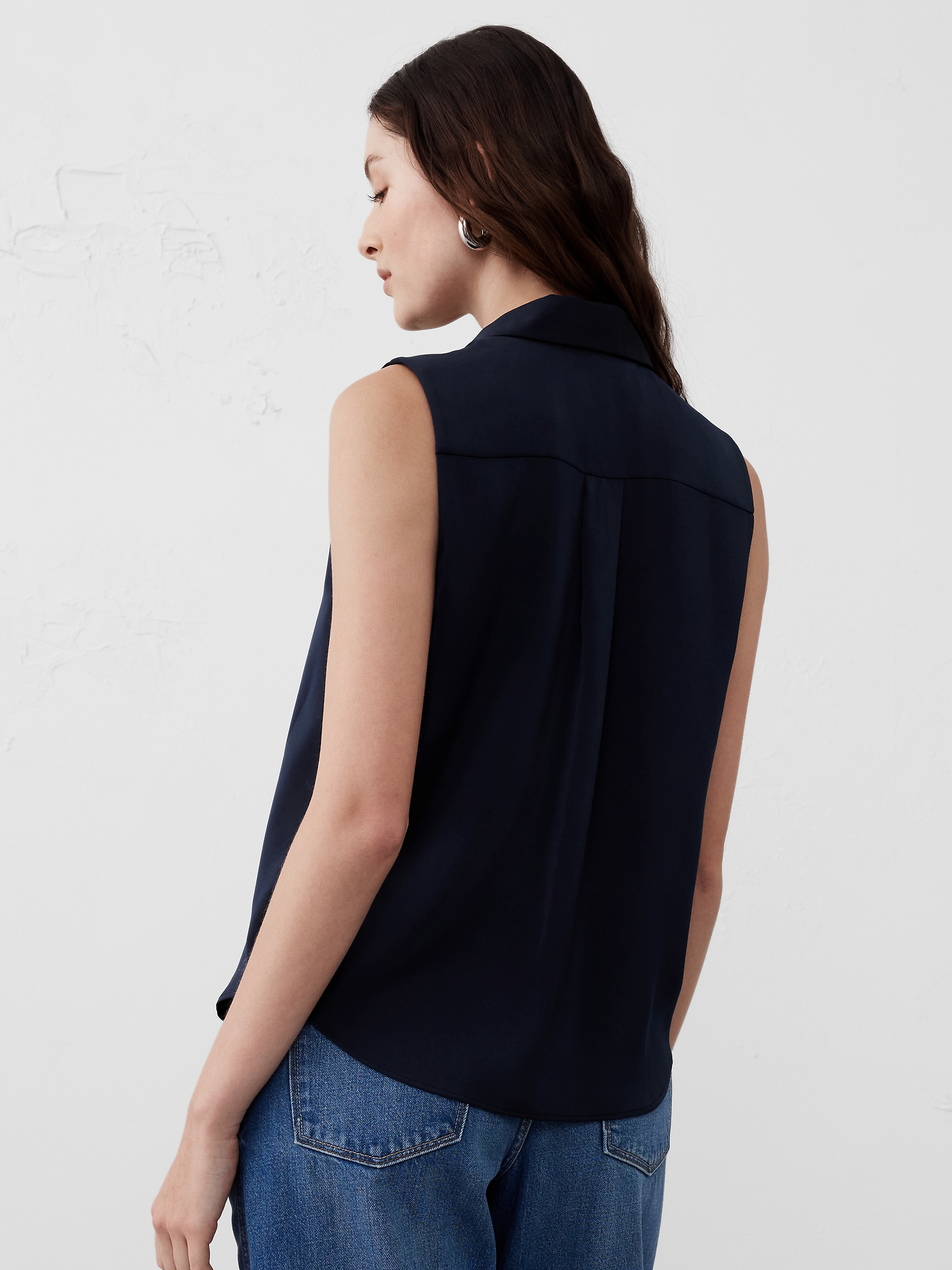 Image number 2 showing, Silky Collared Top