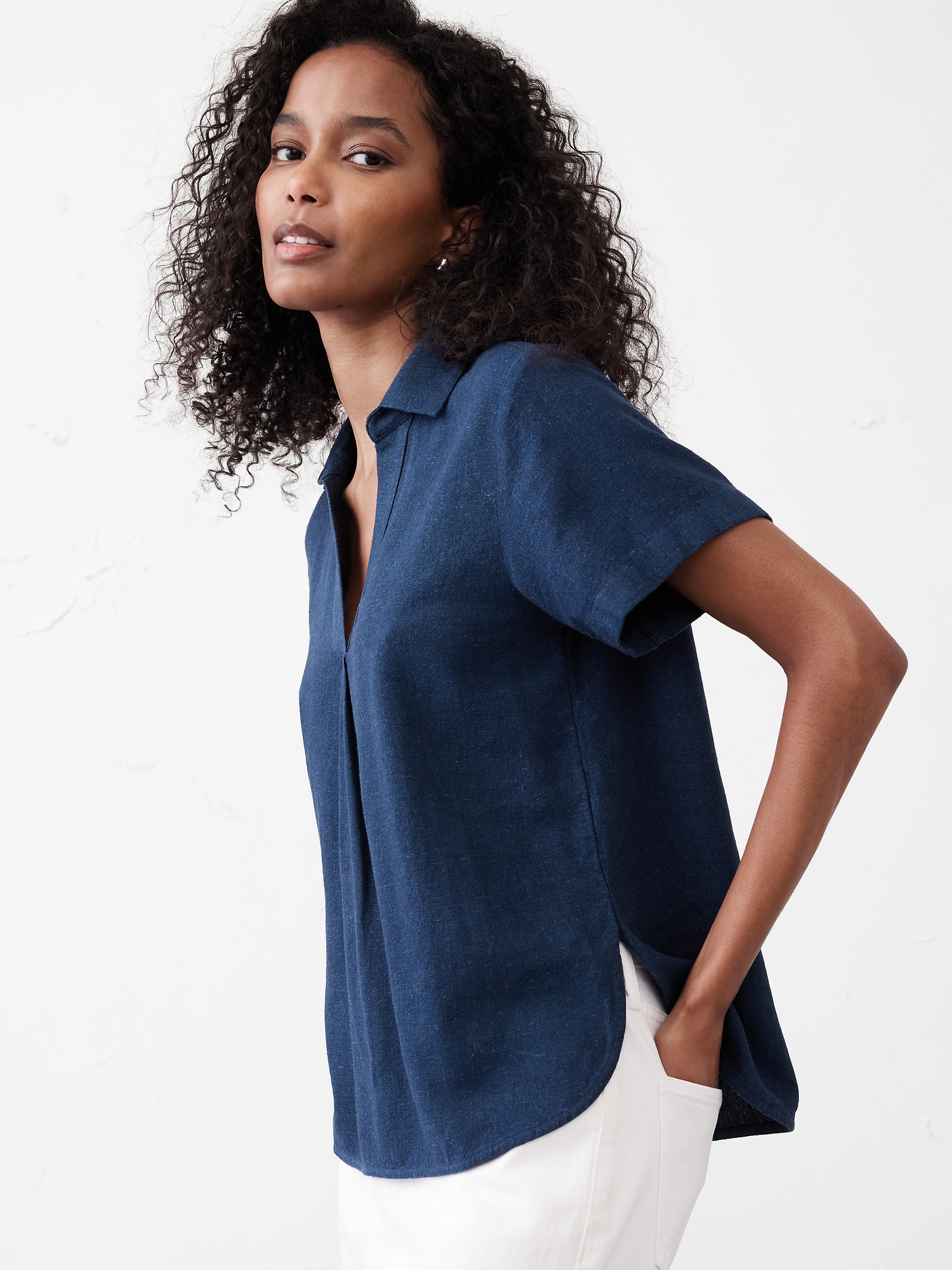 Linen-Blend Collared Top