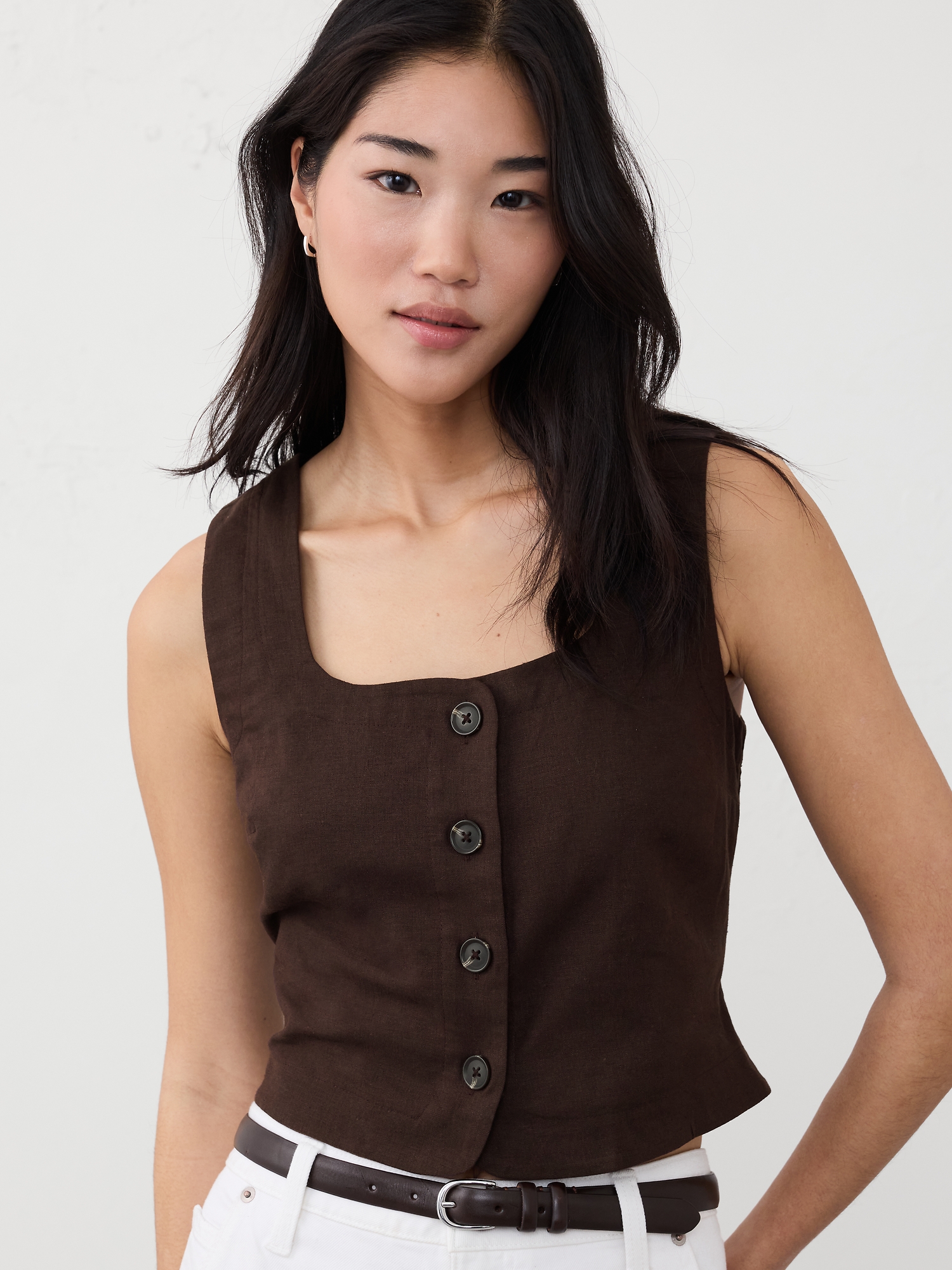Image number 3 showing, Linen-Blend Buttoned Top
