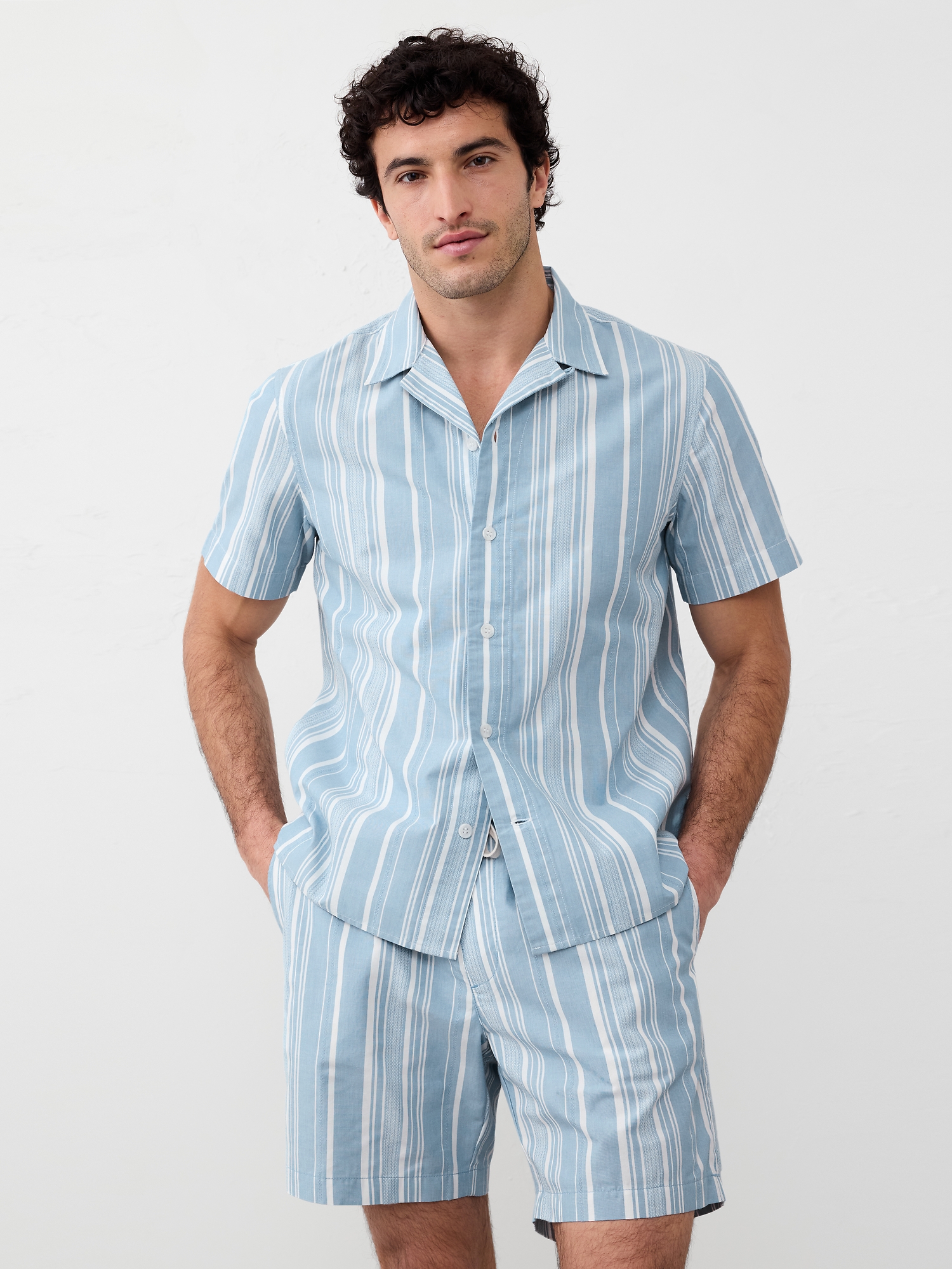 Standard Fit Textured Resort Shirt