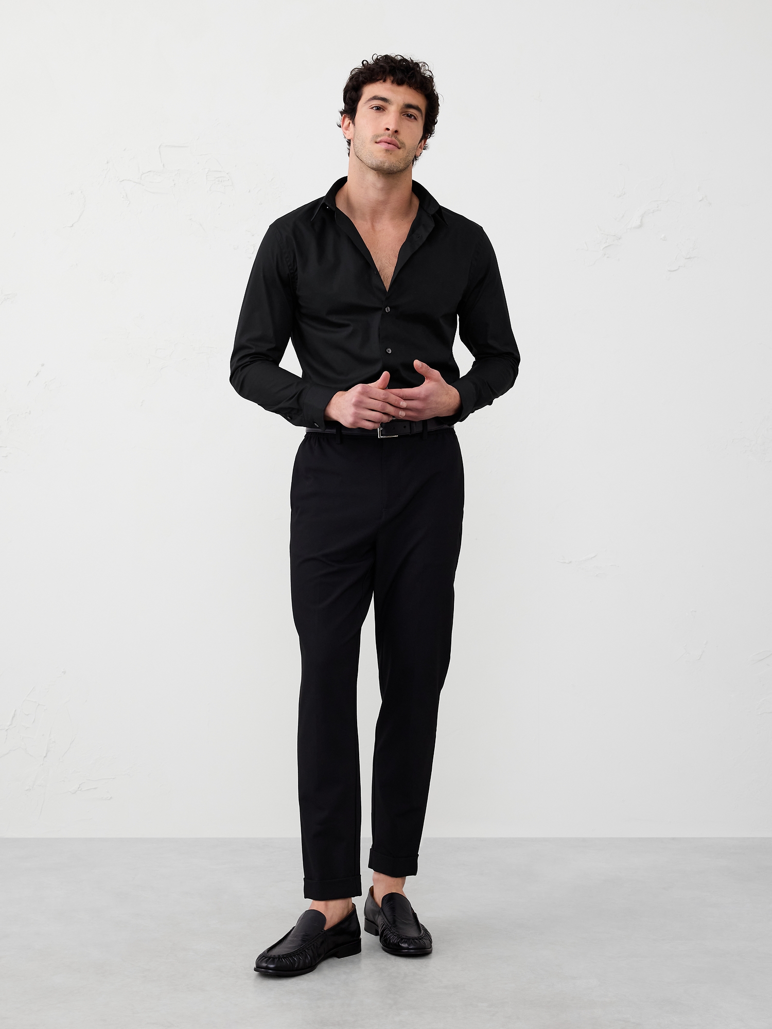 CHEMISE HABILLÉE DÉSINVOLTE À COUPE AJUSTÉE