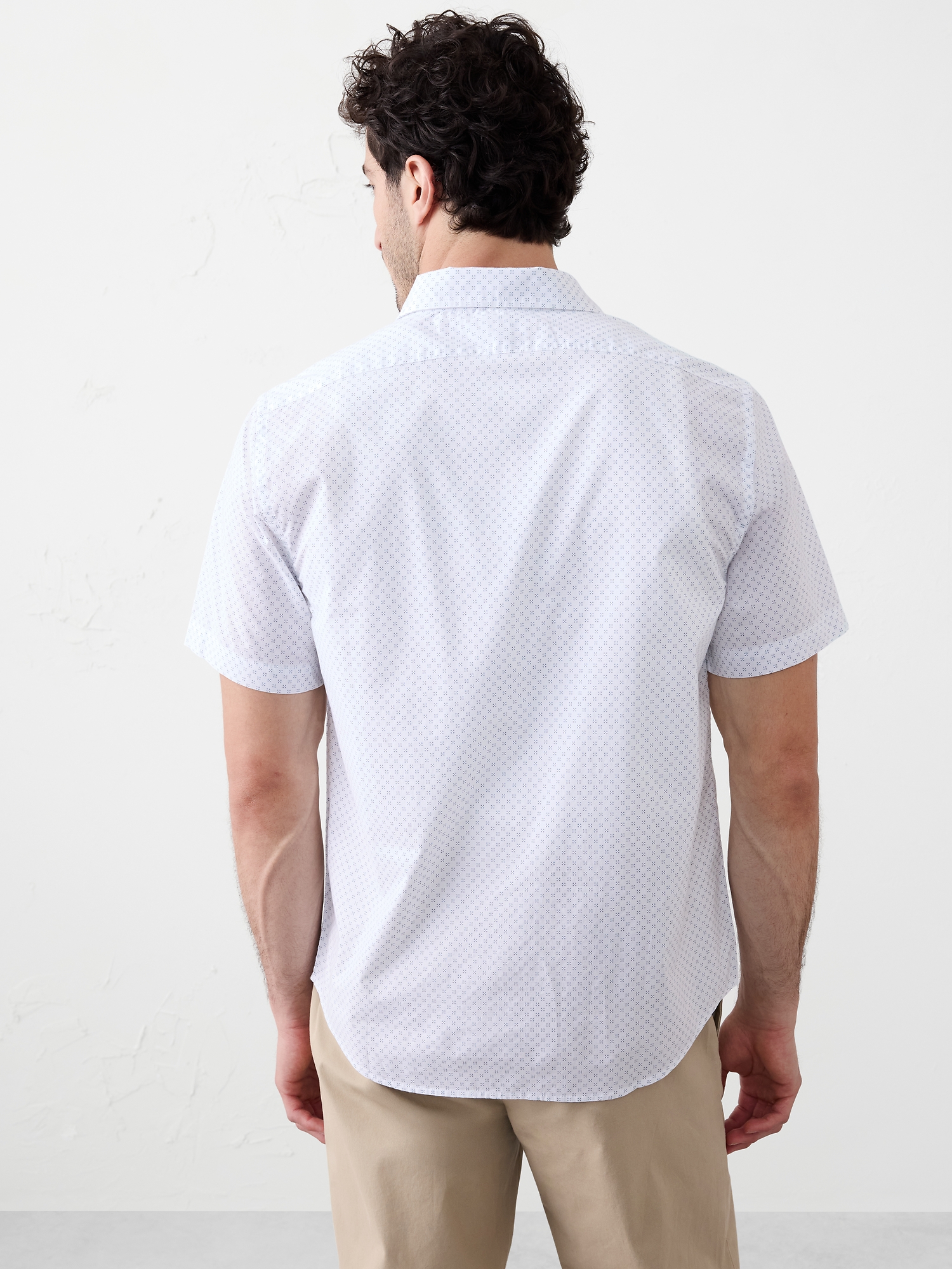 L'image numéro 8 présente Chemise ajustée en coton doux
