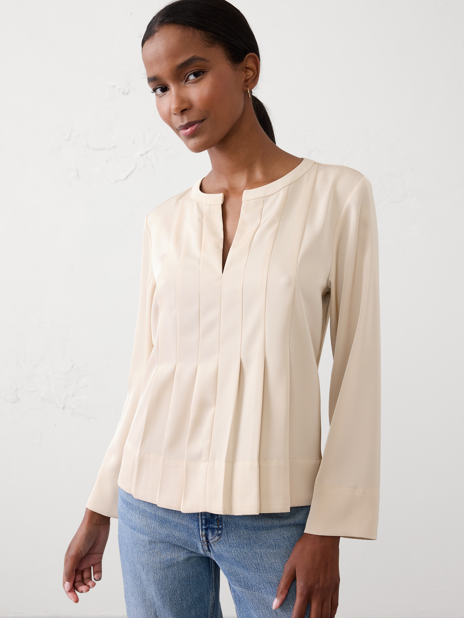 Image number 1 showing, Pleated Swing Top