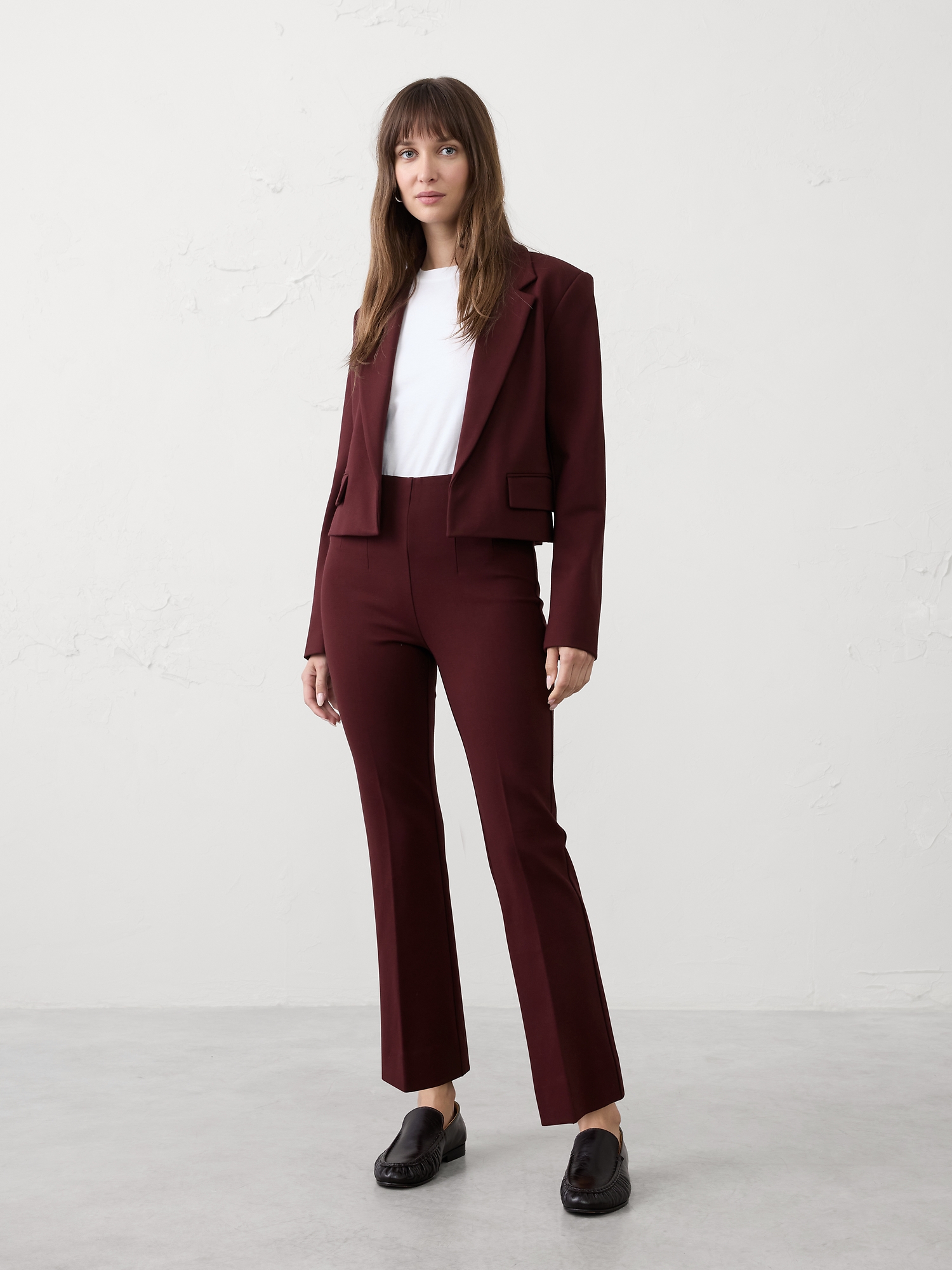 Pantalon semi-évasé en tricot point de Rome longueur 3/4
