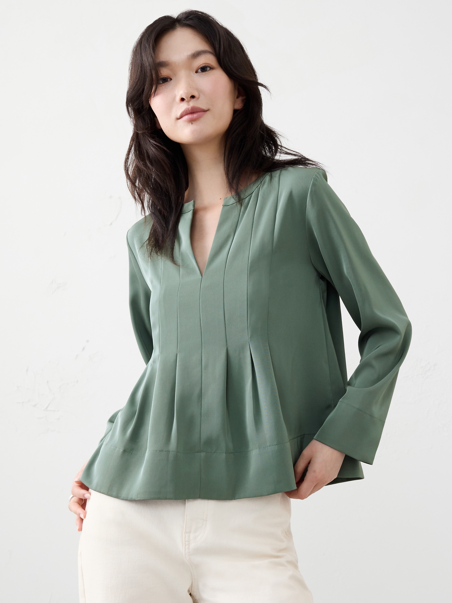 Image number 1 showing, Pleated Swing Top