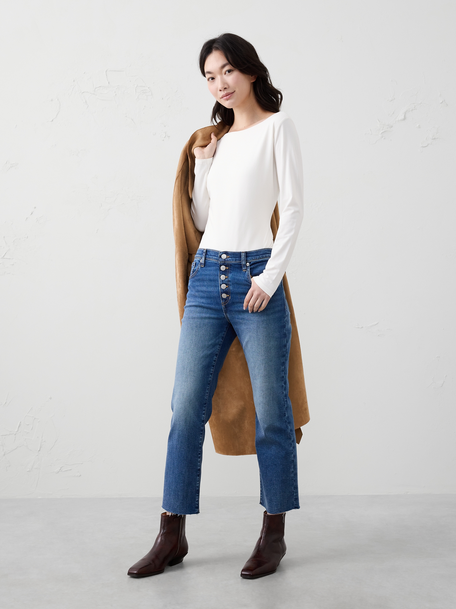 Image number 1 showing, SOFT STRETCH T-SHIRT
