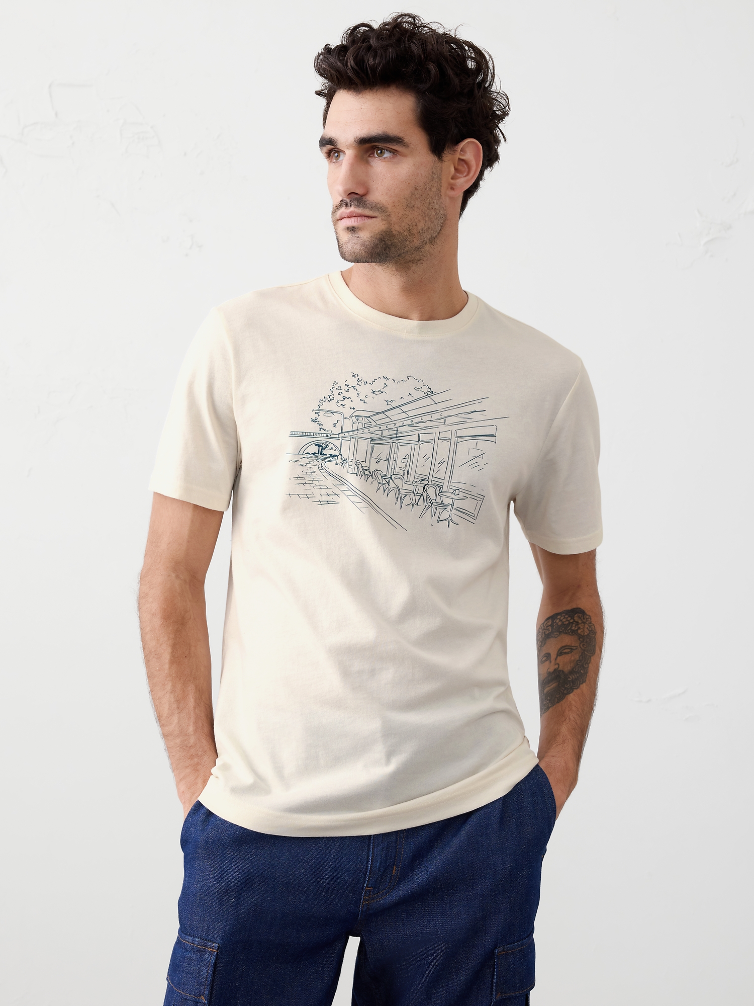 Image number 1 showing, GRAPHIC T-SHIRT