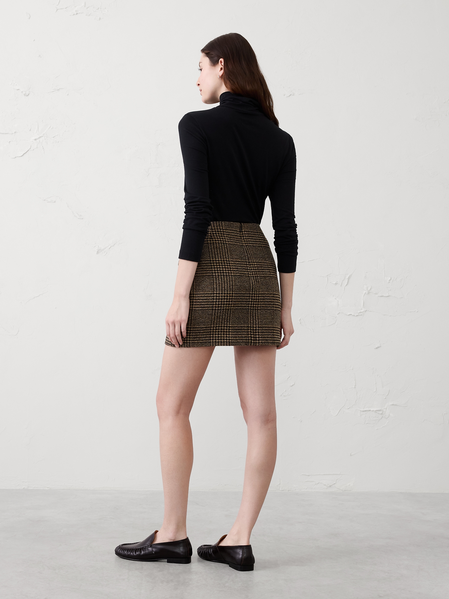 Image number 7 showing, TWEED POCKET MINI SKIRT