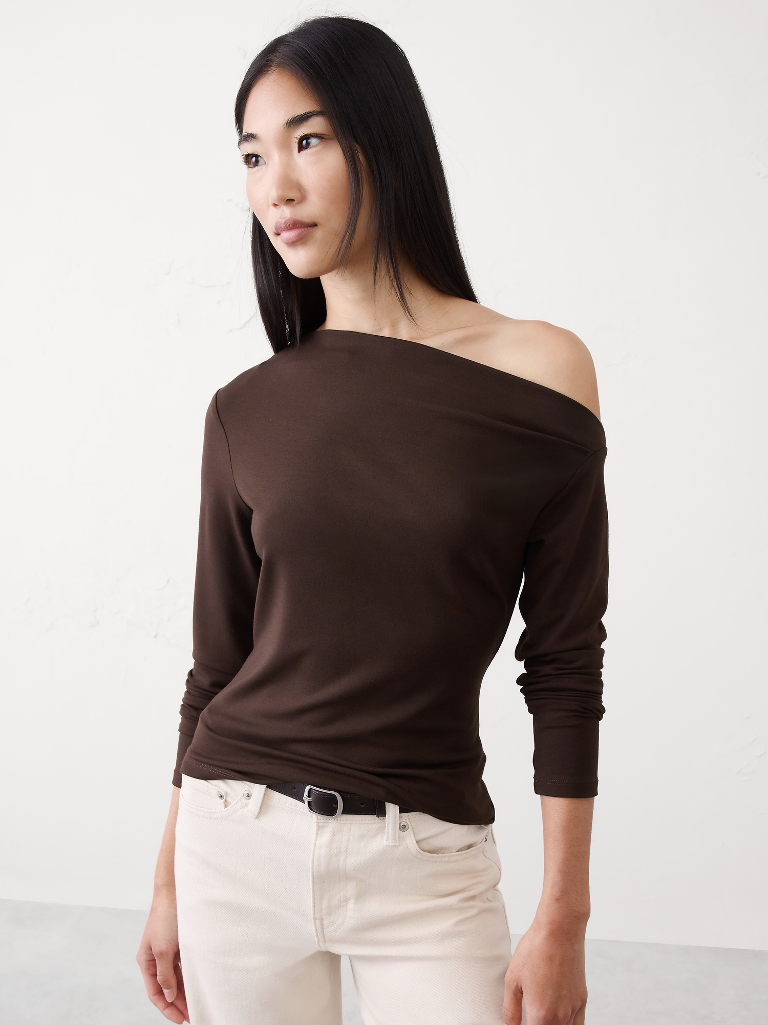 Asymmetrical Soft Top - Dark Oak