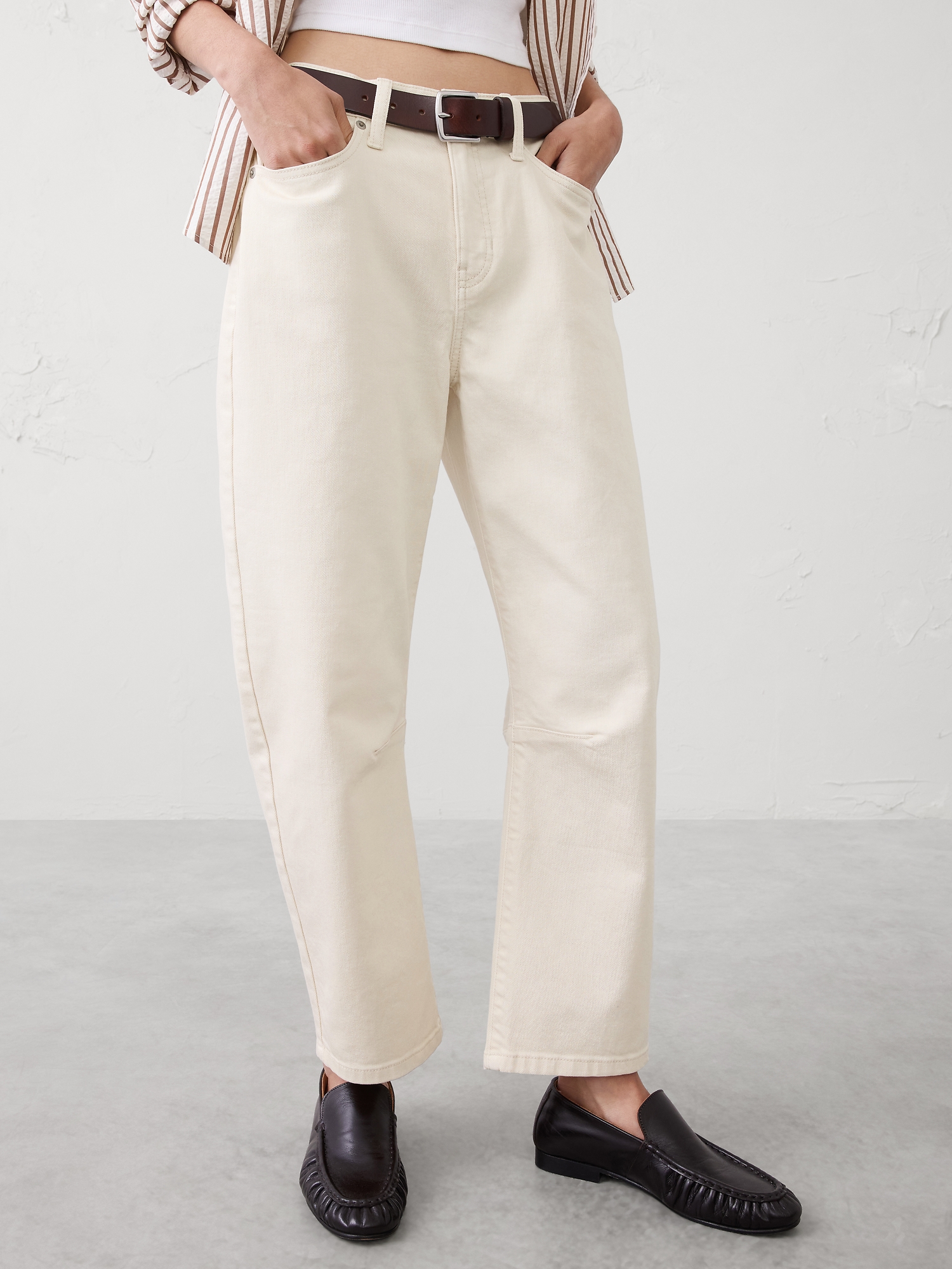 Image number 3 showing, Slim Barrel Mid-Rise Jean