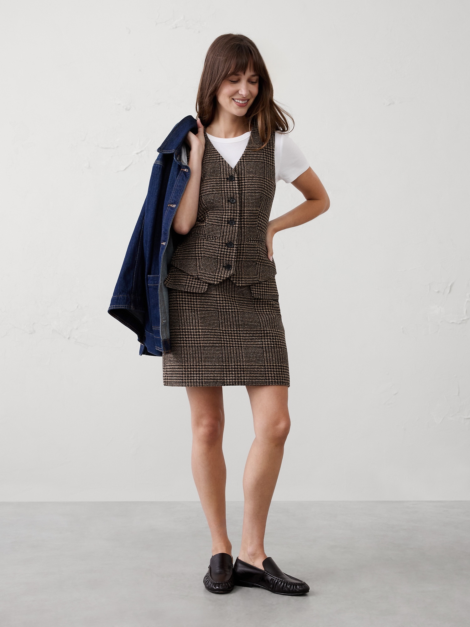 Image number 1 showing, Plaid Short Classic Vest