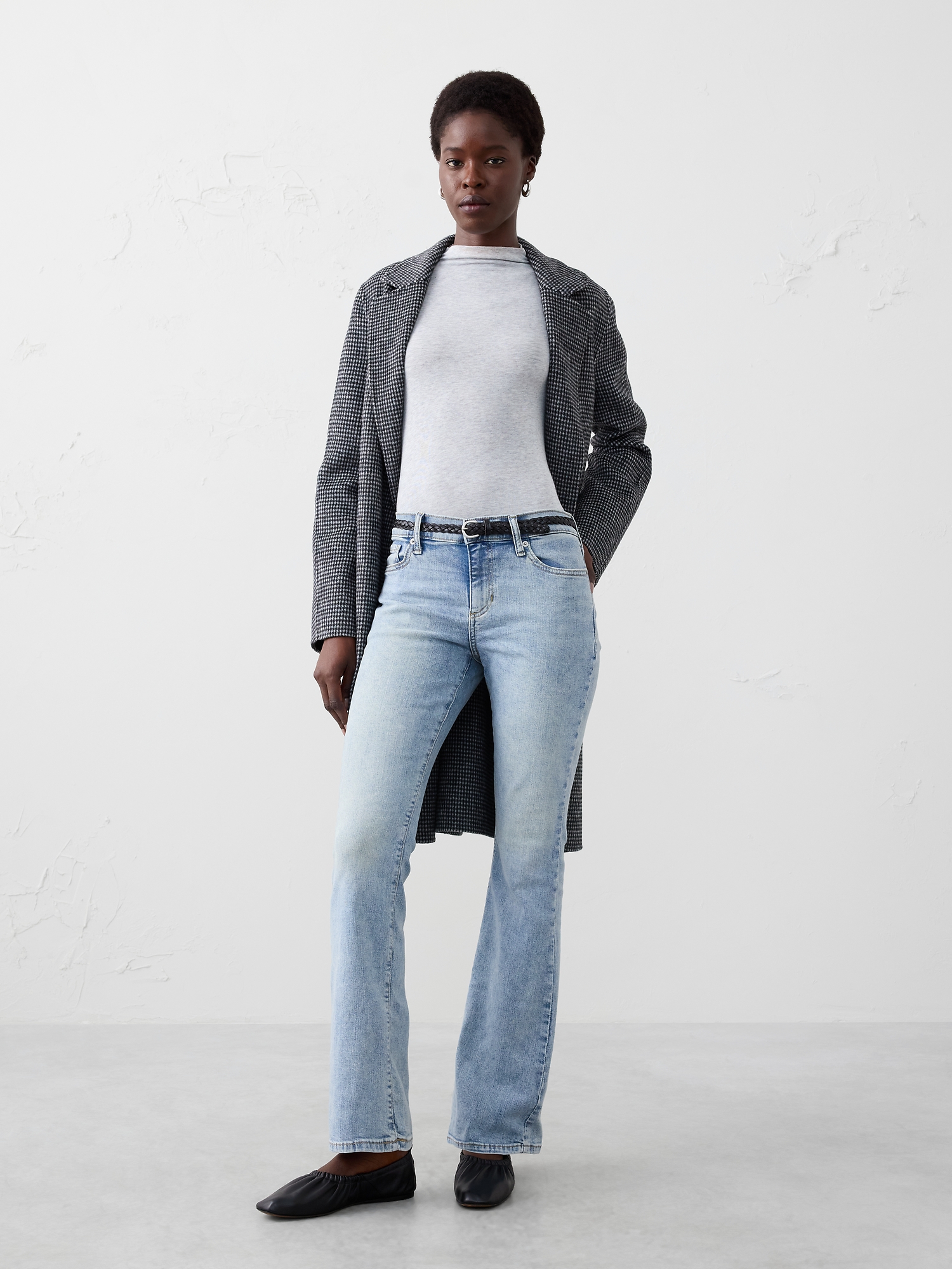 Image number 1 showing, Kick Flare Mid-Rise Jean