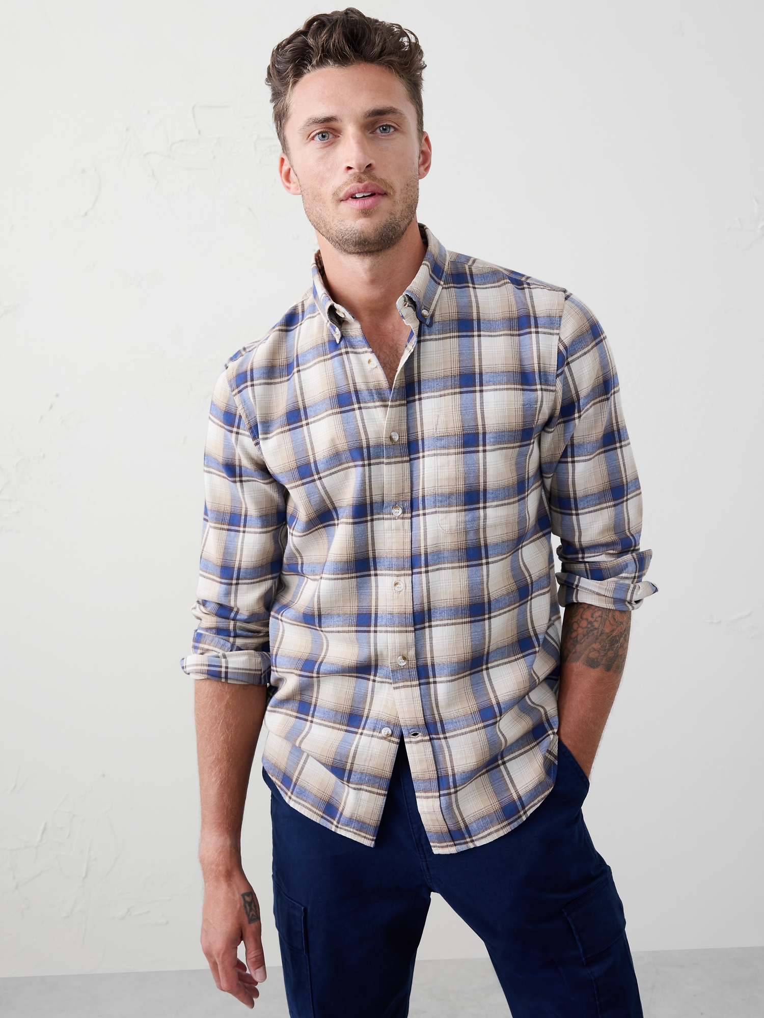 Slim-Fit Lightweight Flannel Shirt - Khaki Plaid