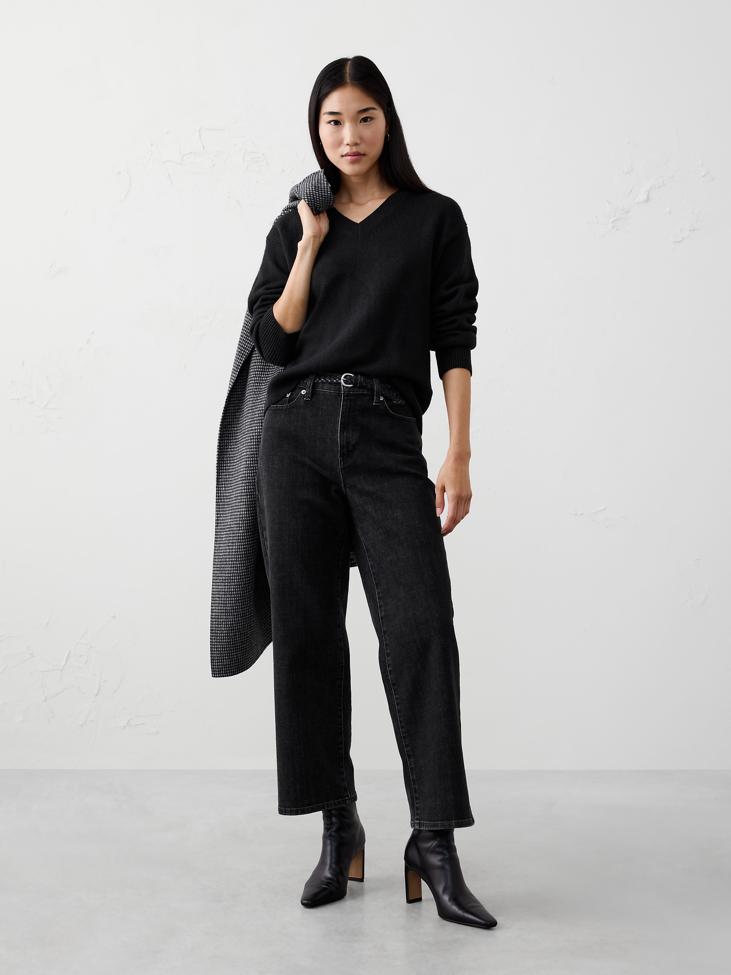 Cozy Pullover Sweater - Black