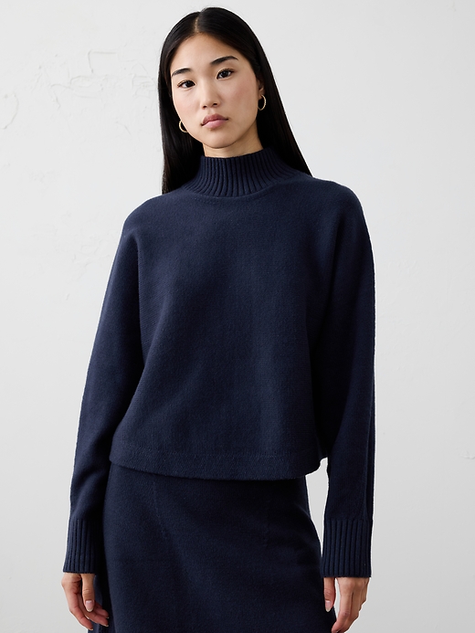 Oversized Turtleneck Cropped Sweater | Banana Republic Factory