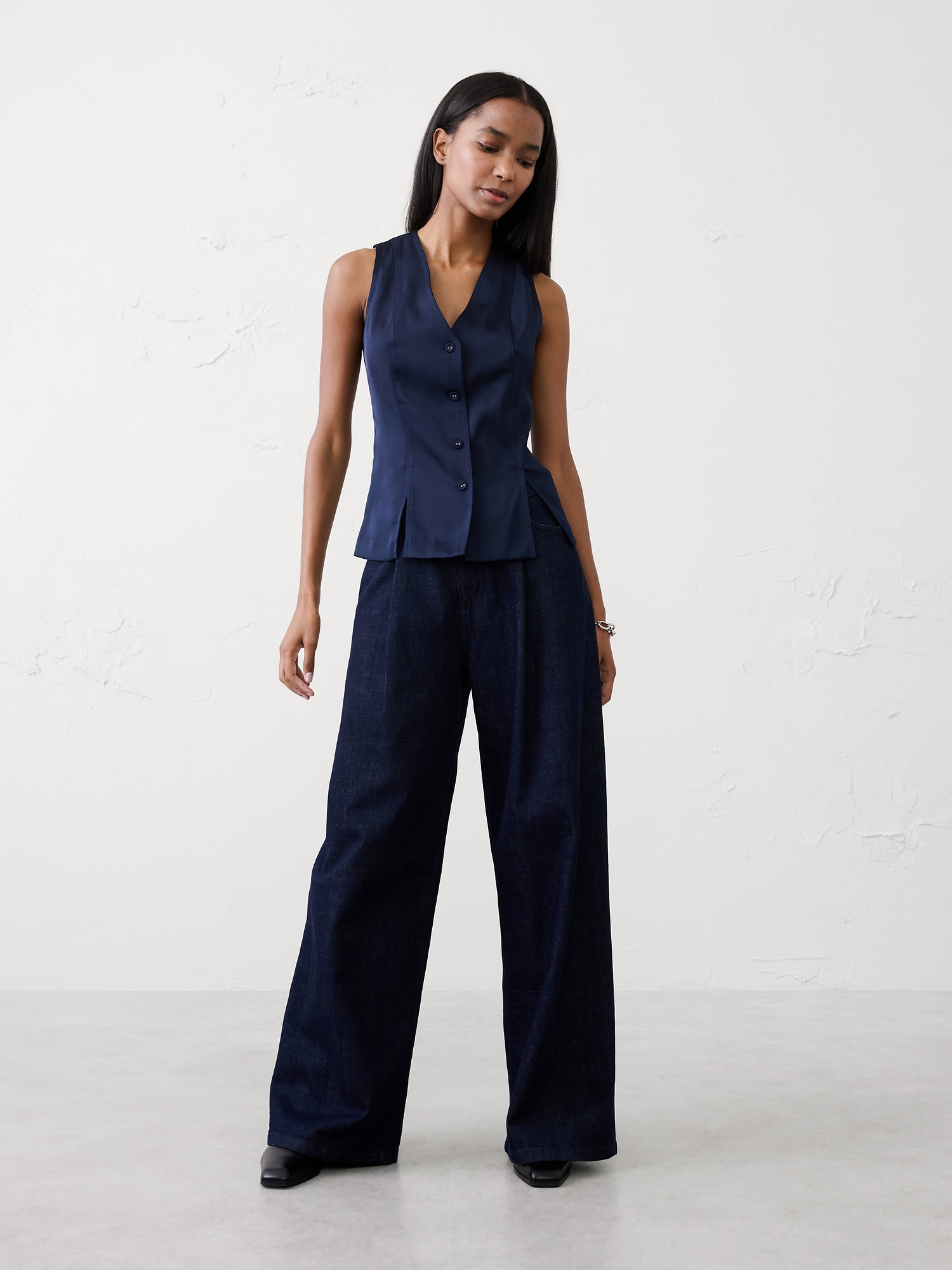 Image number 1 showing, Vest Top