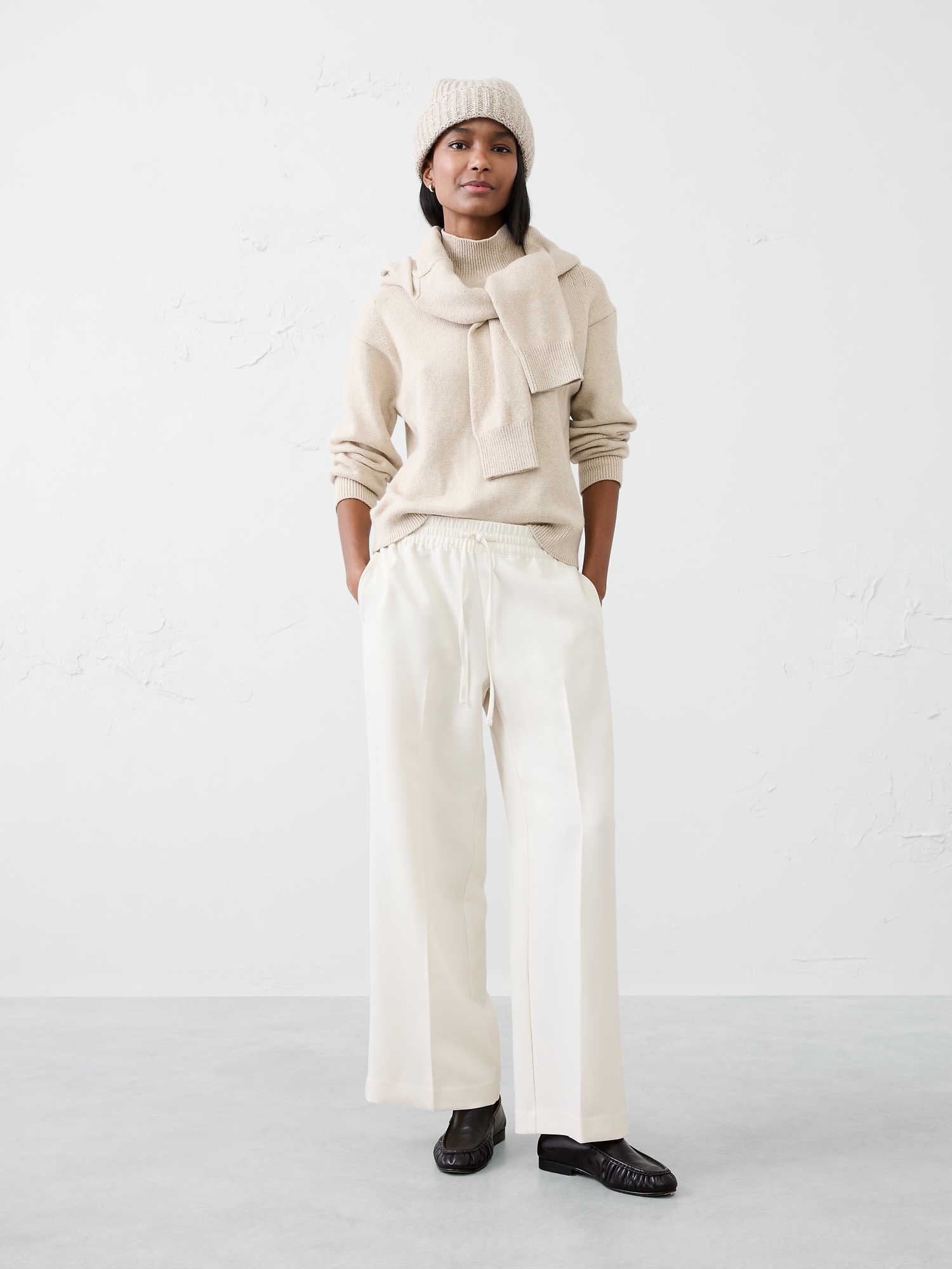 Straight Mid-Rise Pull-On Pant - Transition Cream