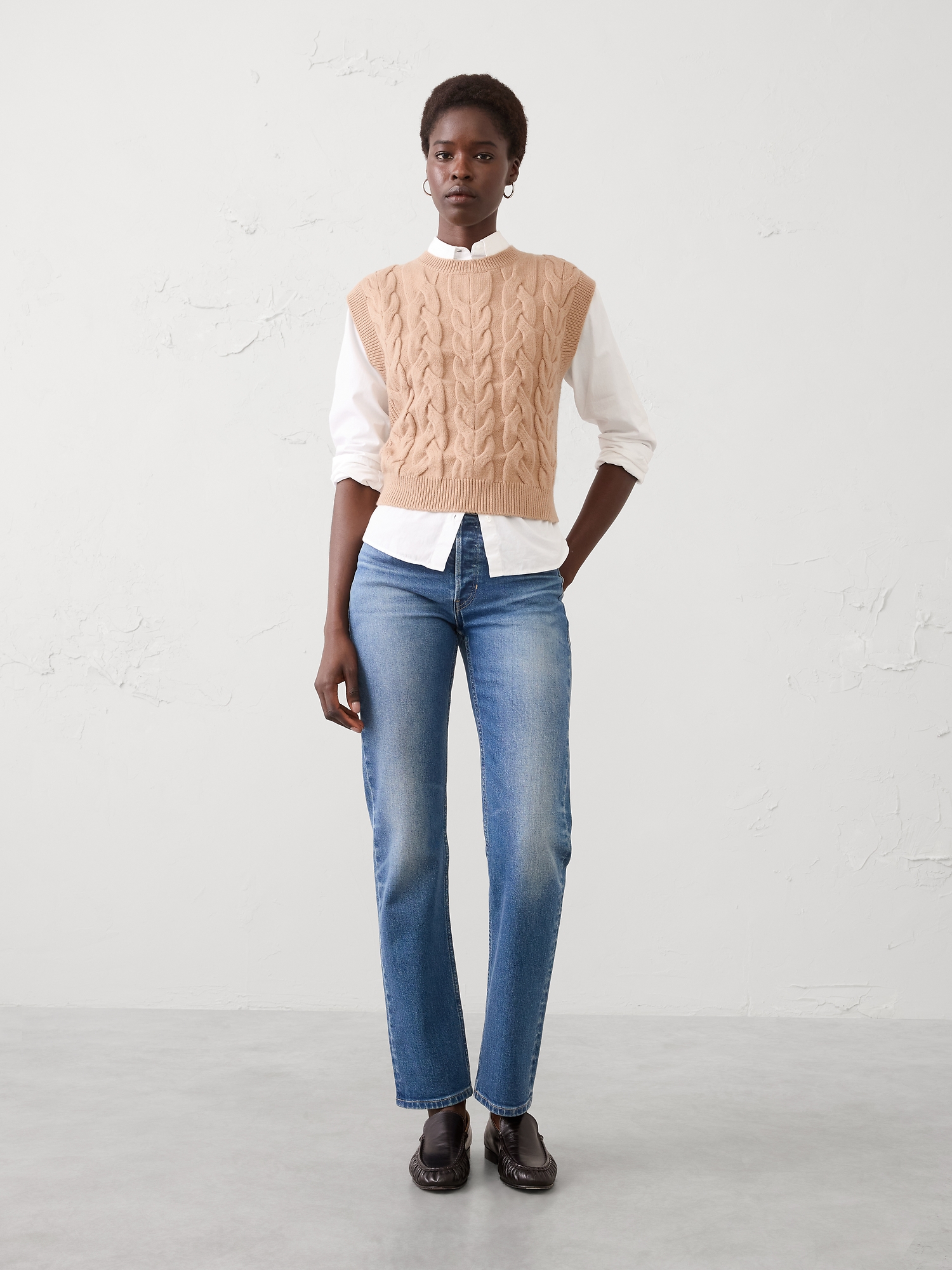 Cable Sweater Vest - Camel