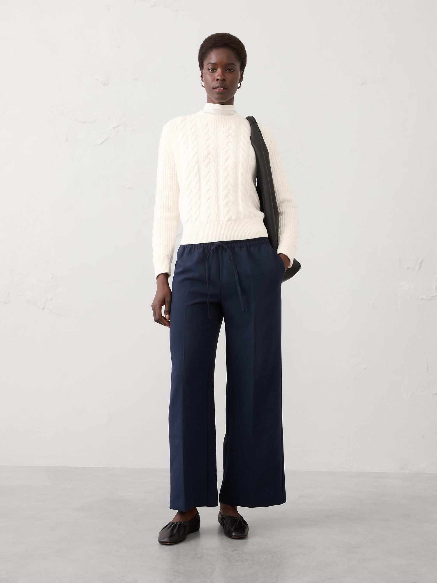 Straight Mid-Rise Pull-On Pant - Preppy Navy