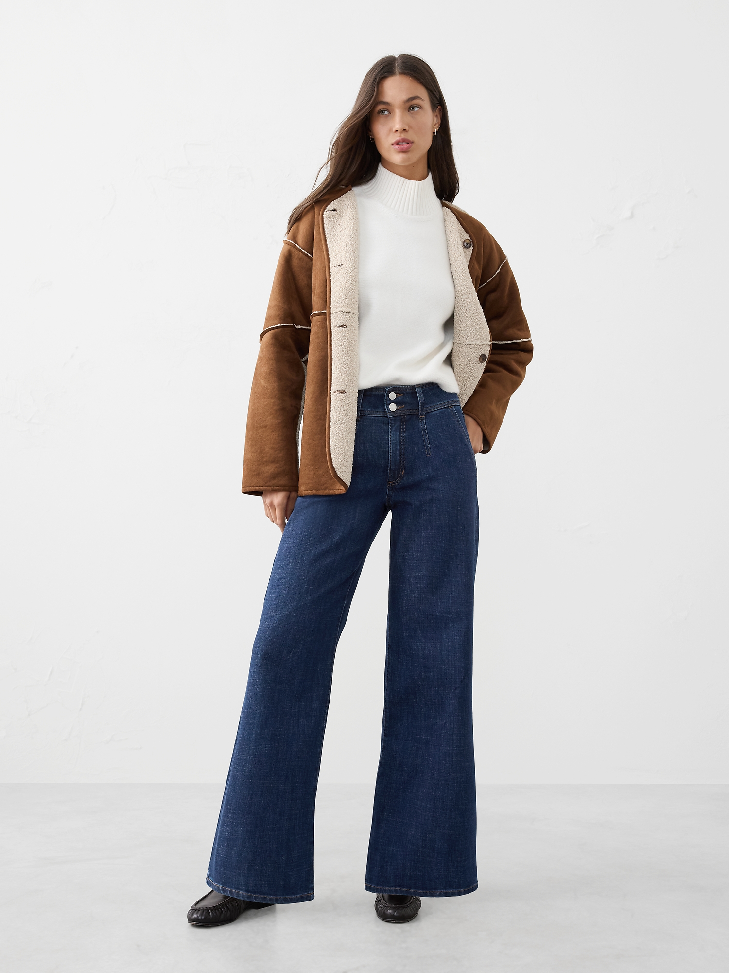 Jean tailleur jambe large taille haute à pinces - Fini Foncé