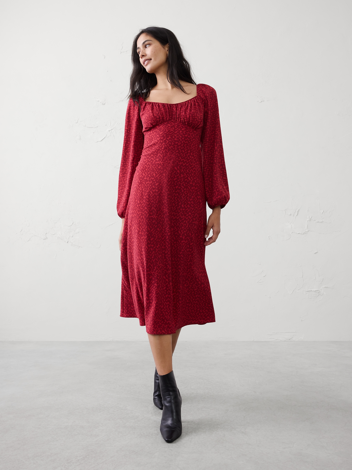 ROBE MI-LONGUE À CORSAGE FRONCÉ