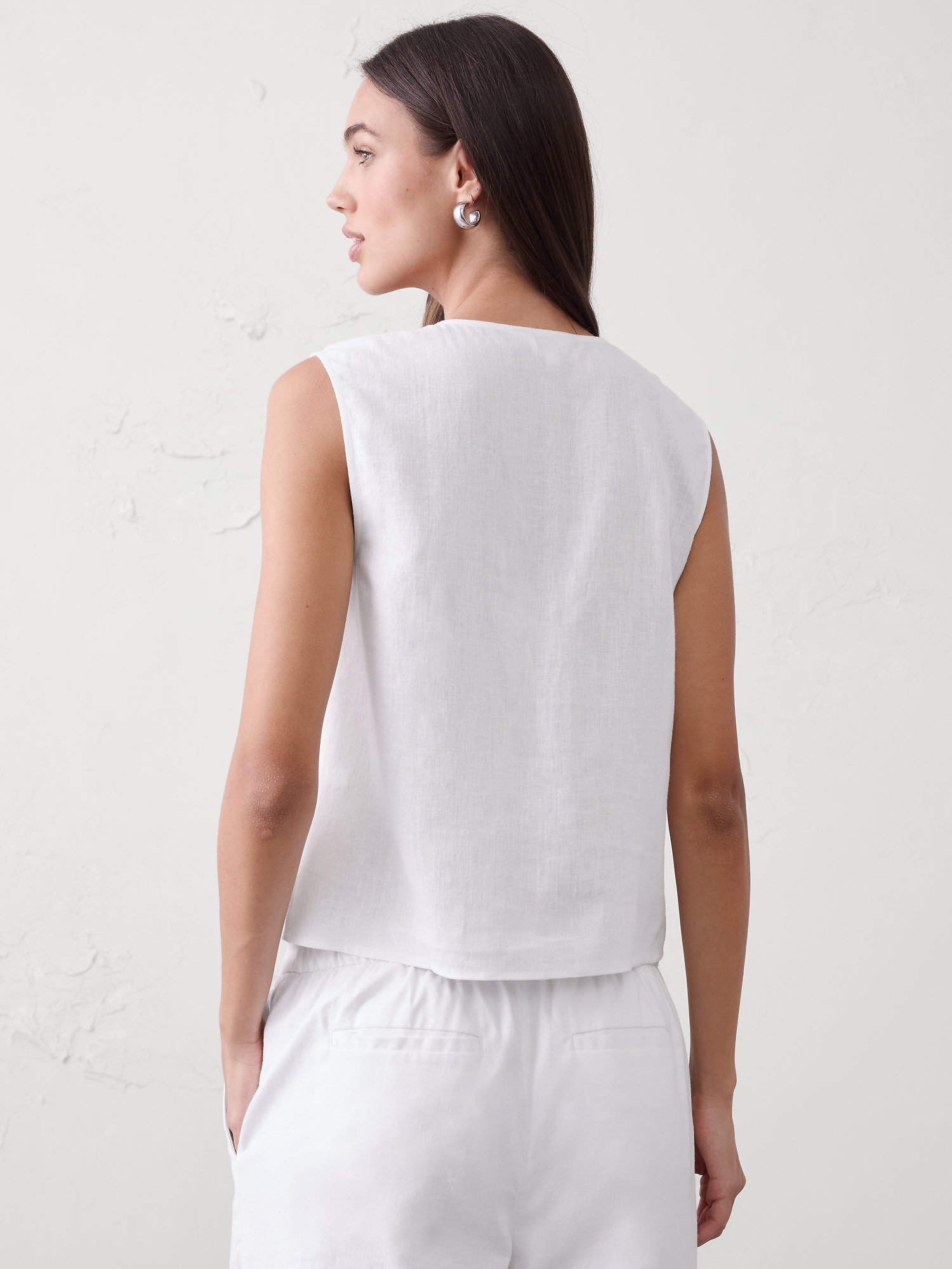 Image number 2 showing, Linen-Blend Tied Popover Top