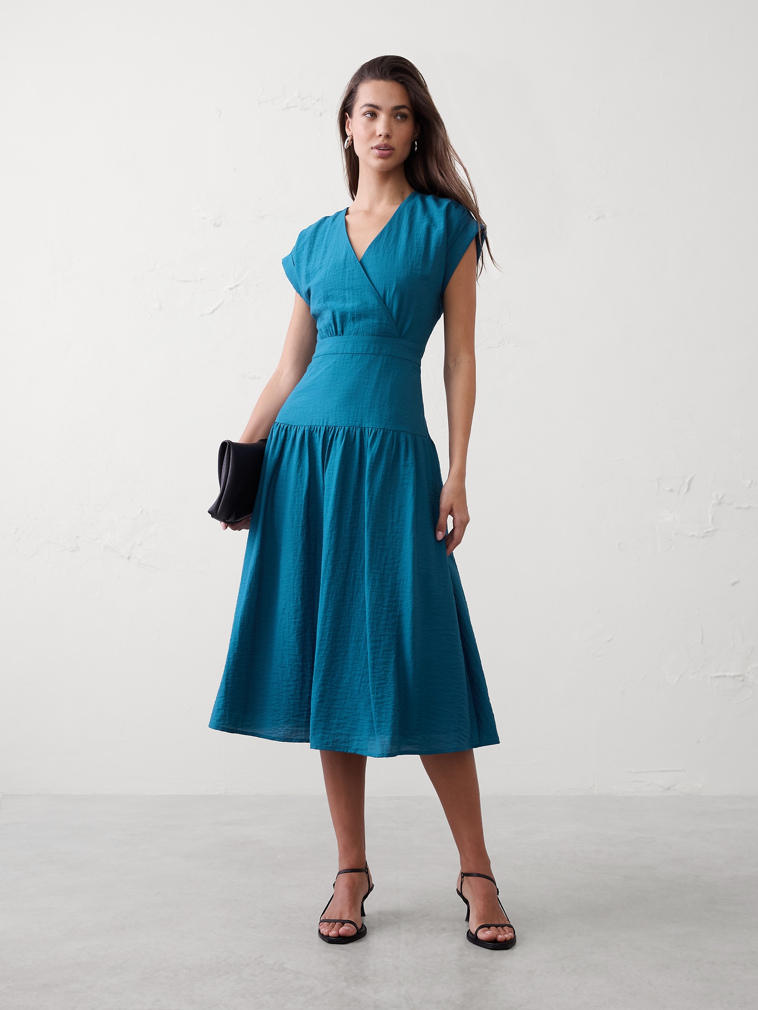 Gathered Tiered Midi Dress