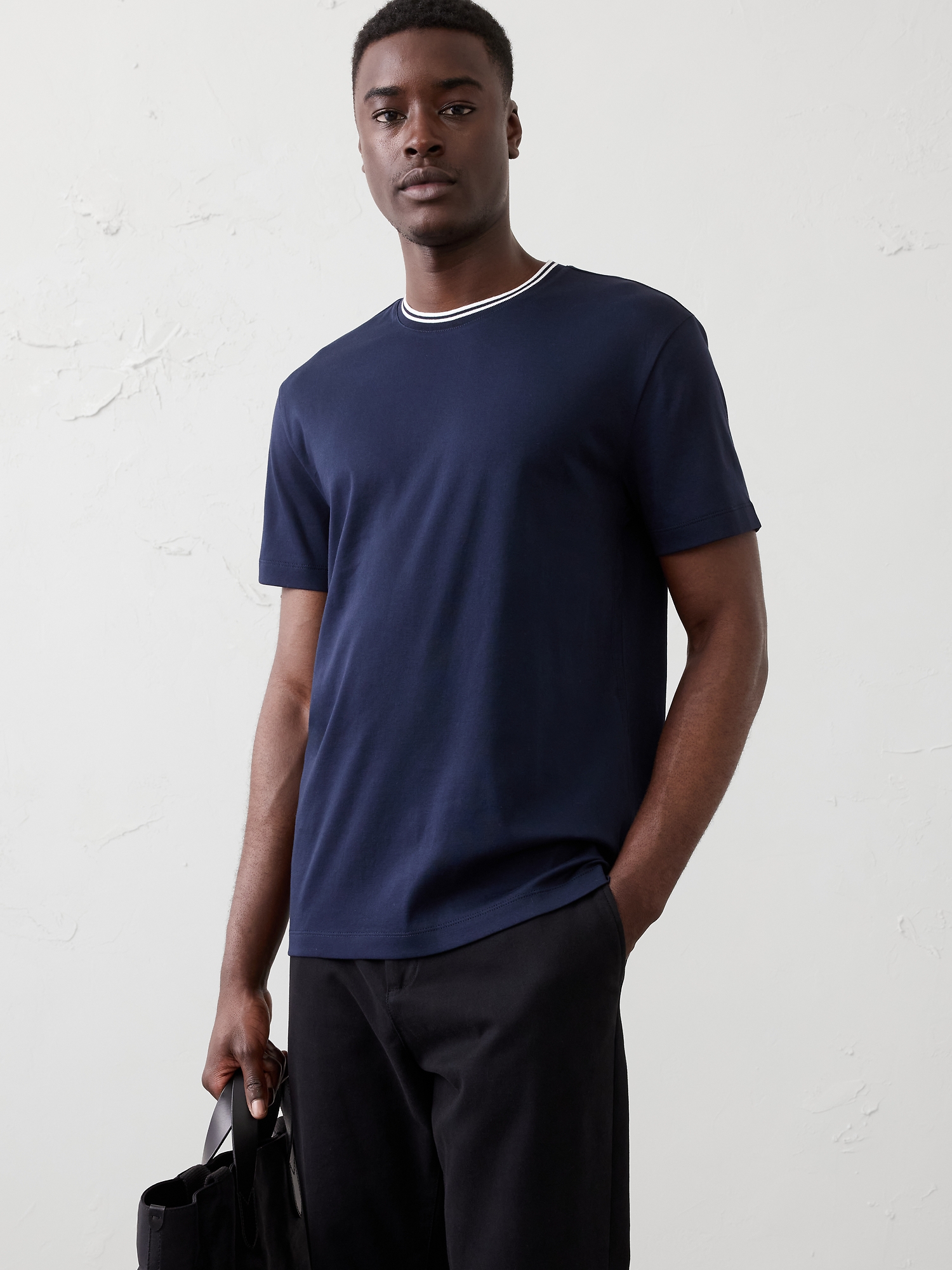 T-SHIRT RAS DU COU COUPE ÉTROITE LUXE ULTRA-DOUX