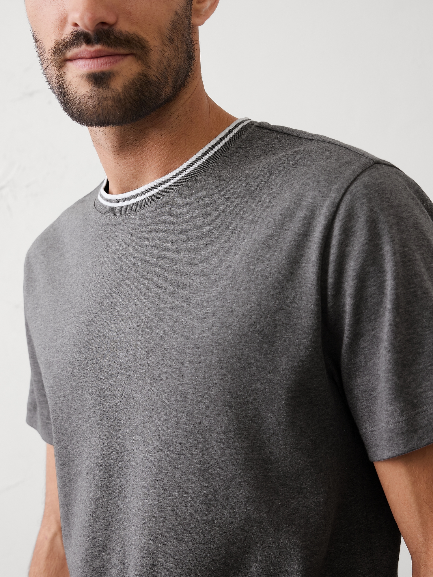 L'image numéro 3 présente T-shirt ras du cou coupe étroite Luxe ultra-doux