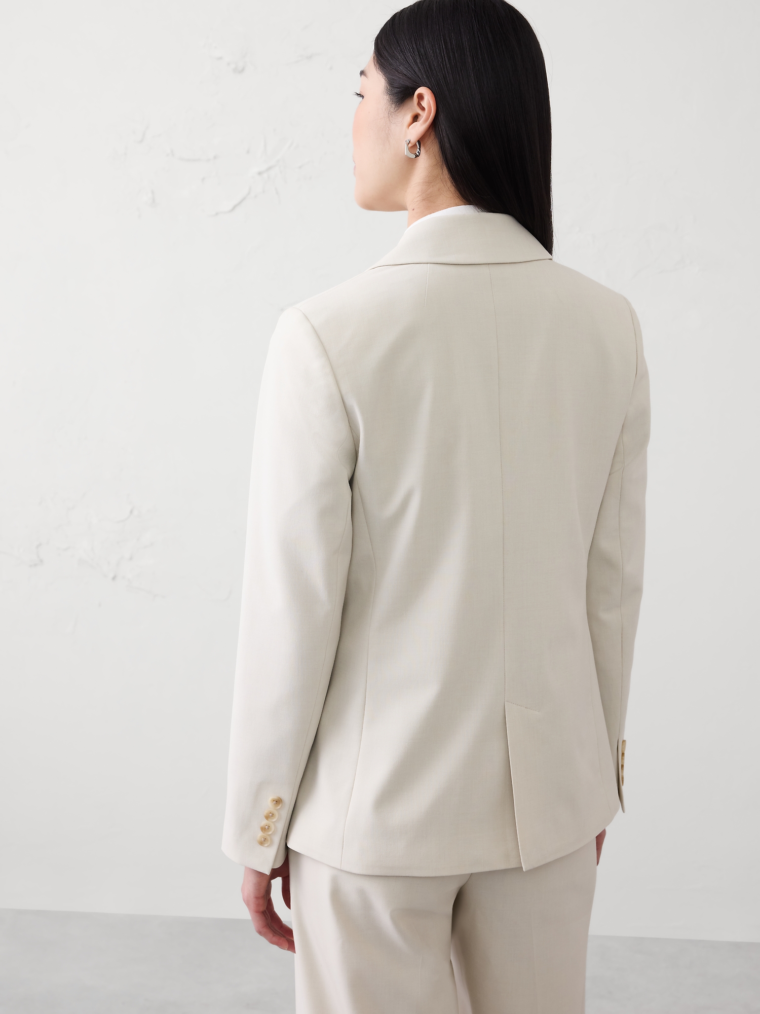 L'image numéro 2 présente Blazer extensible à effet sculptant