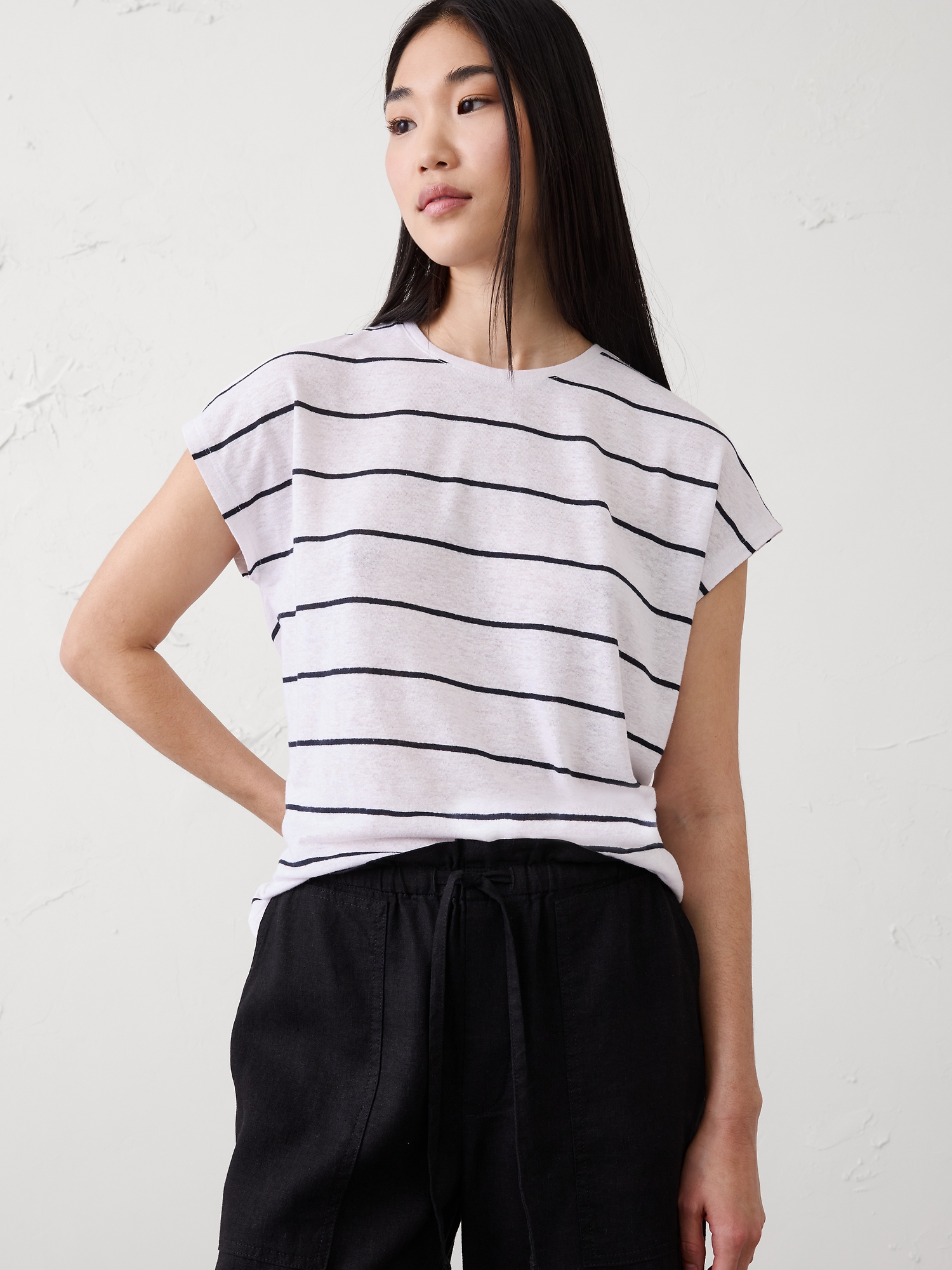 T-SHIRT À MANCHERONS EN MÉLANGE DE LIN