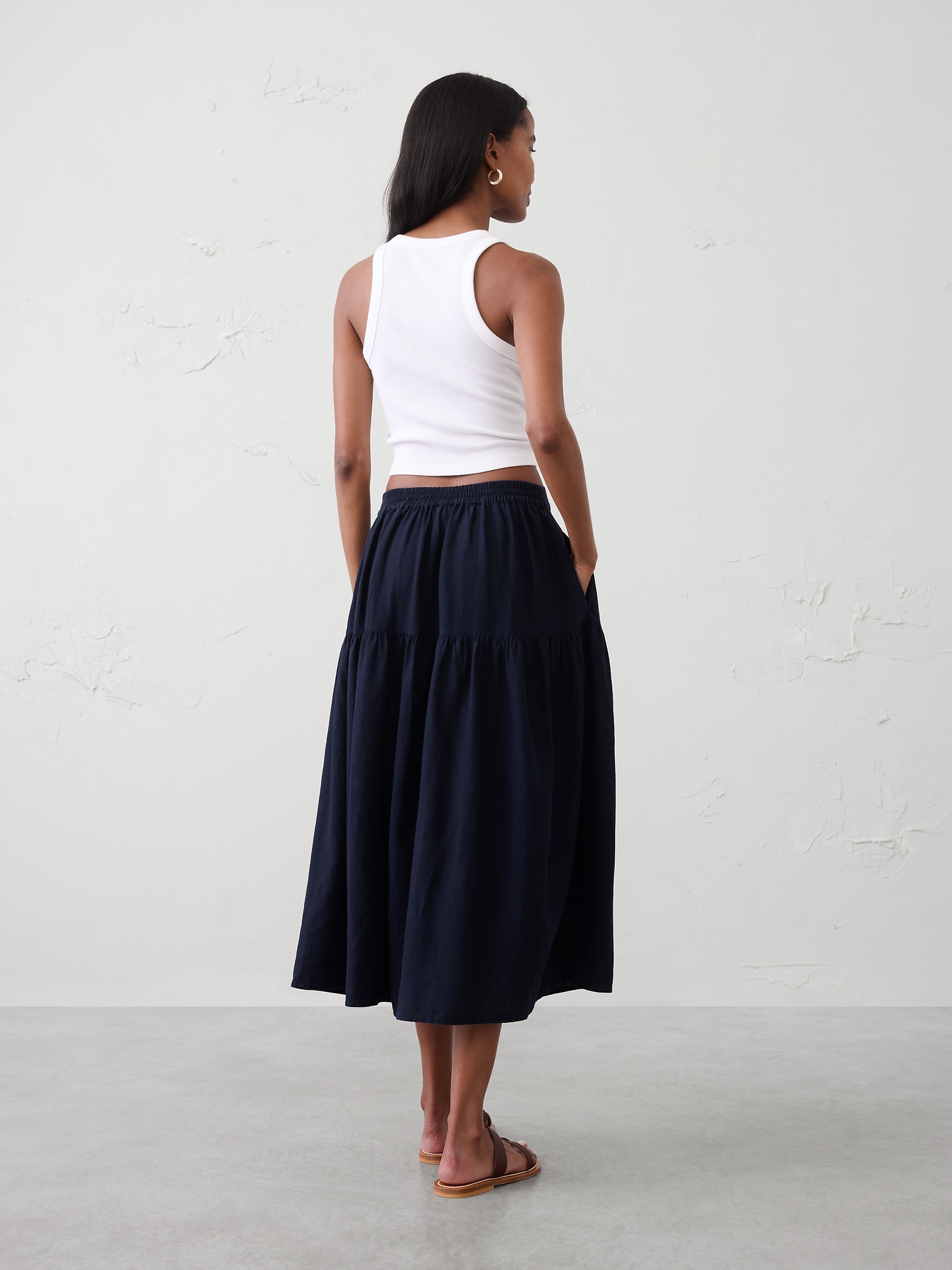 Image number 2 showing, Linen-Blend Tiered Midi Skirt