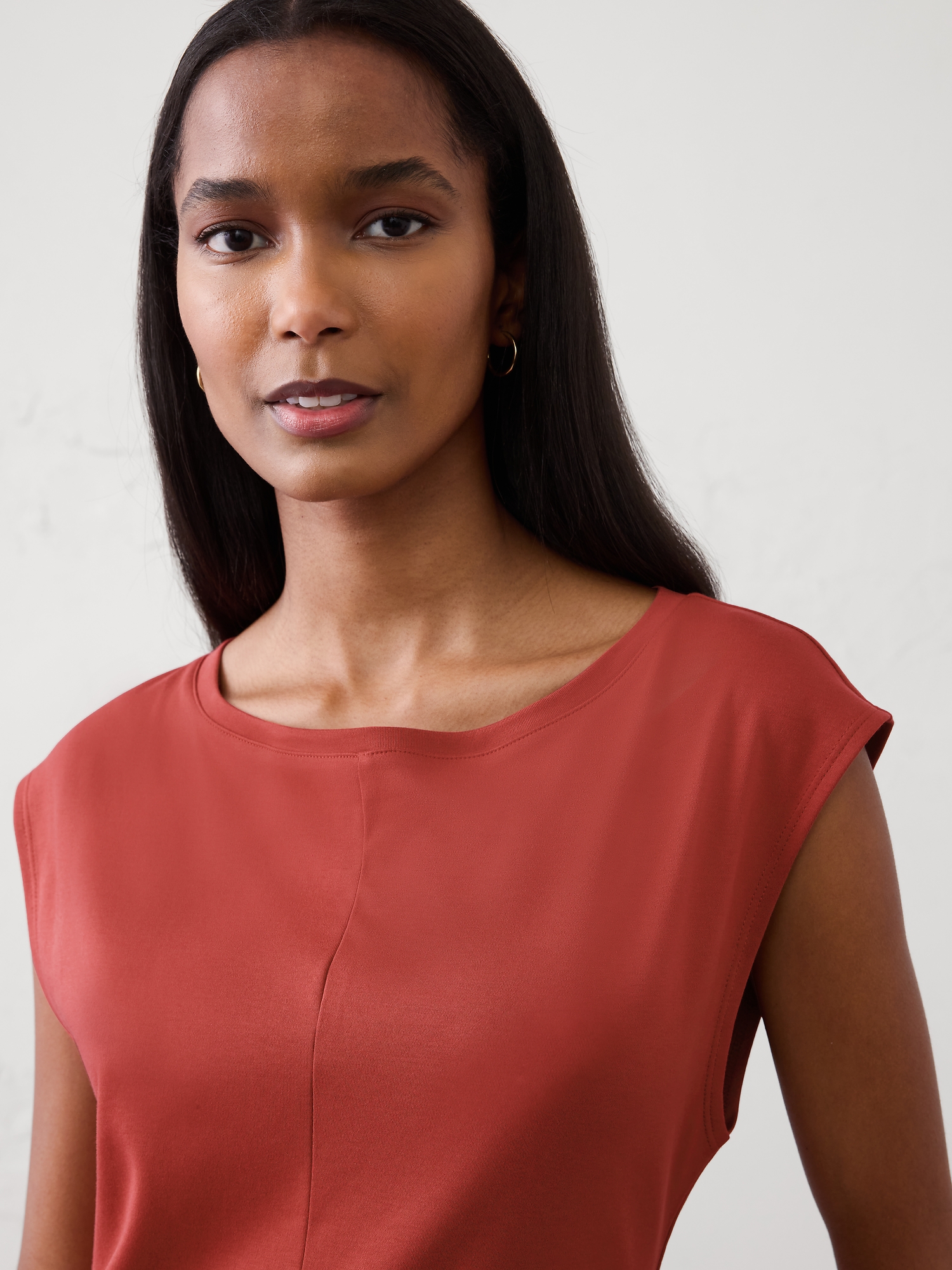 L'image numéro 3 présente Robe mi-longue à mancherons