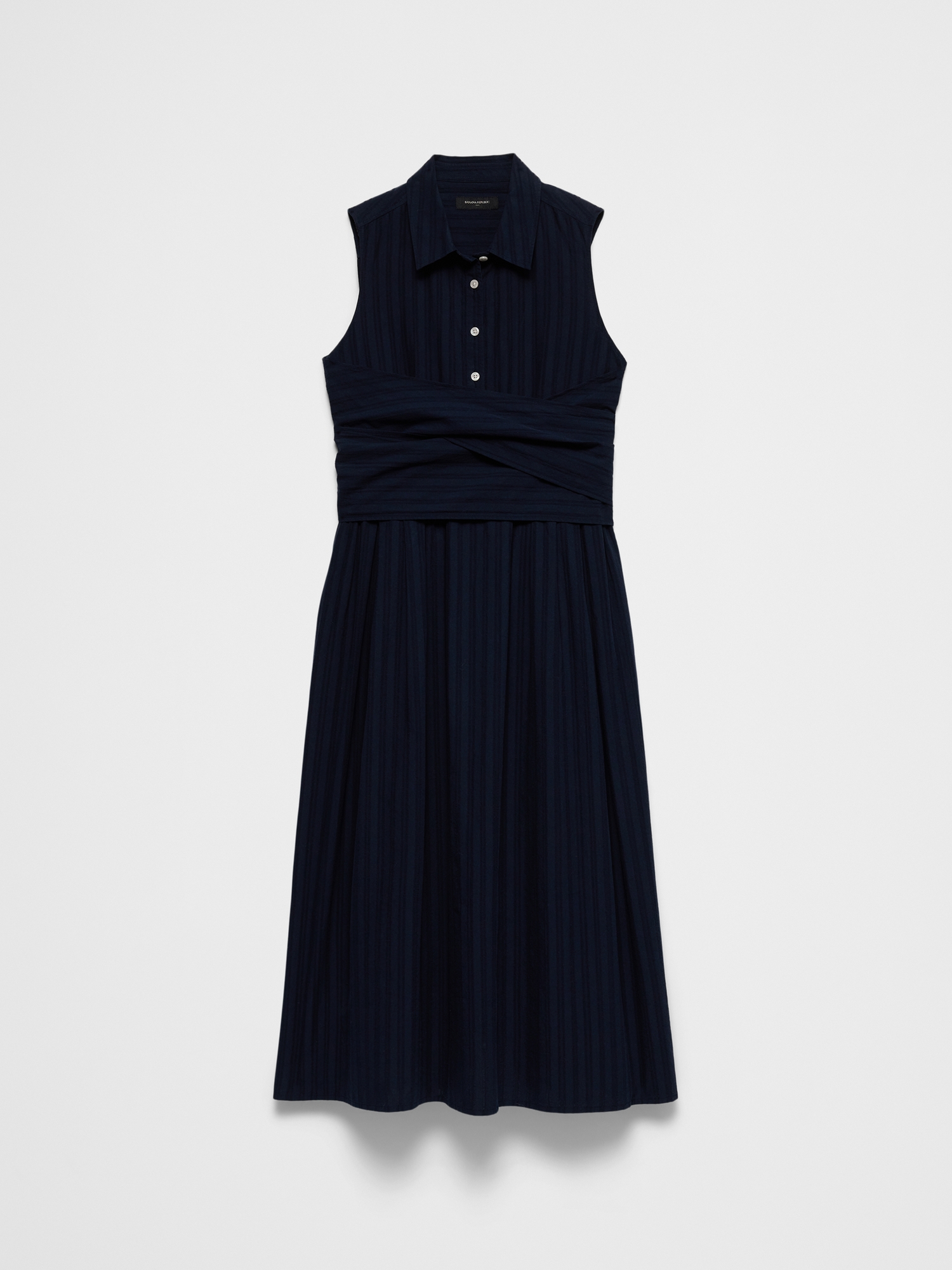 L'image numéro 4 présente Robe-chemisier cache-cœur mi-longue en tissu armuré