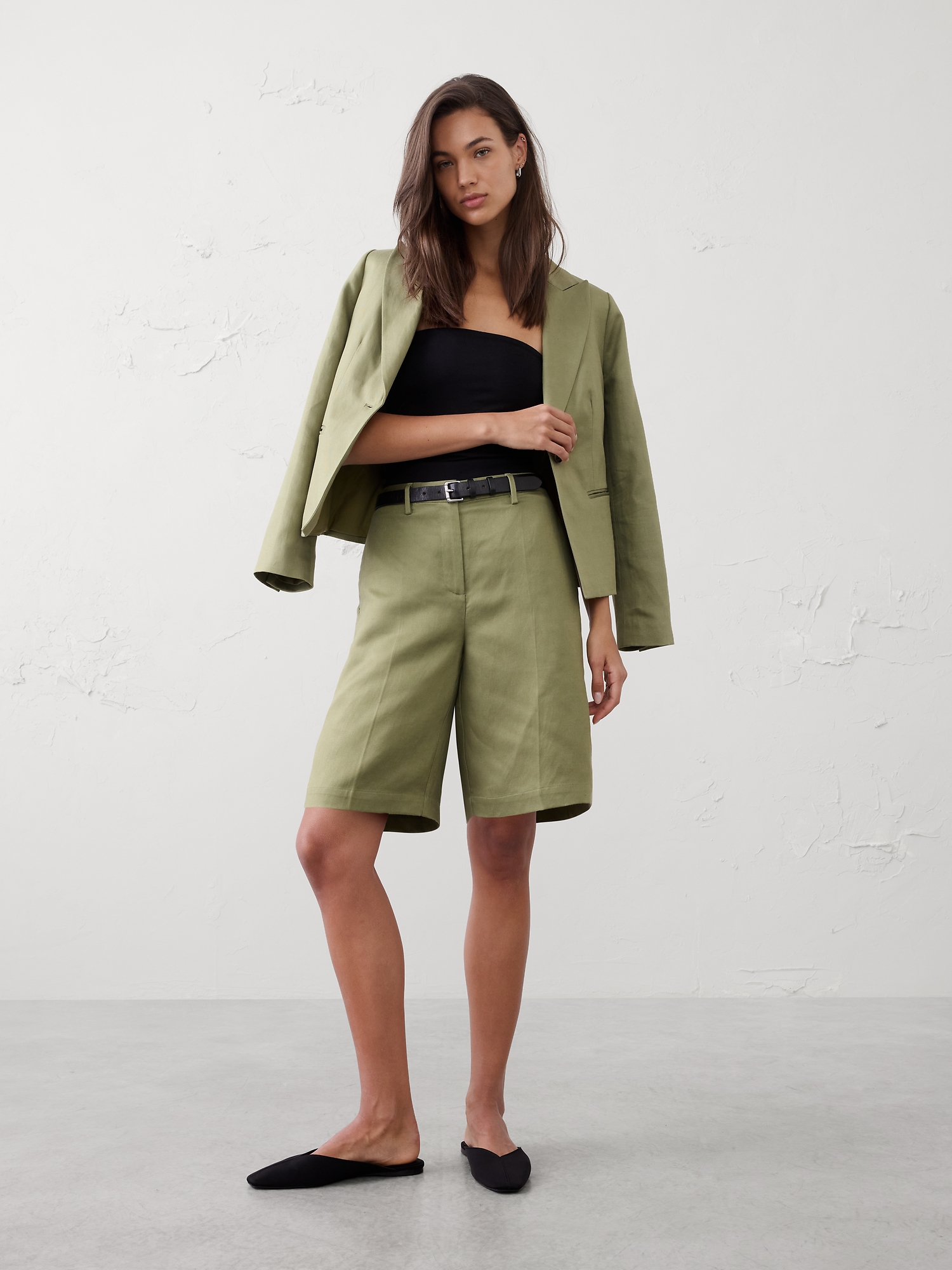 BERMUDA À TAILLE HAUTE