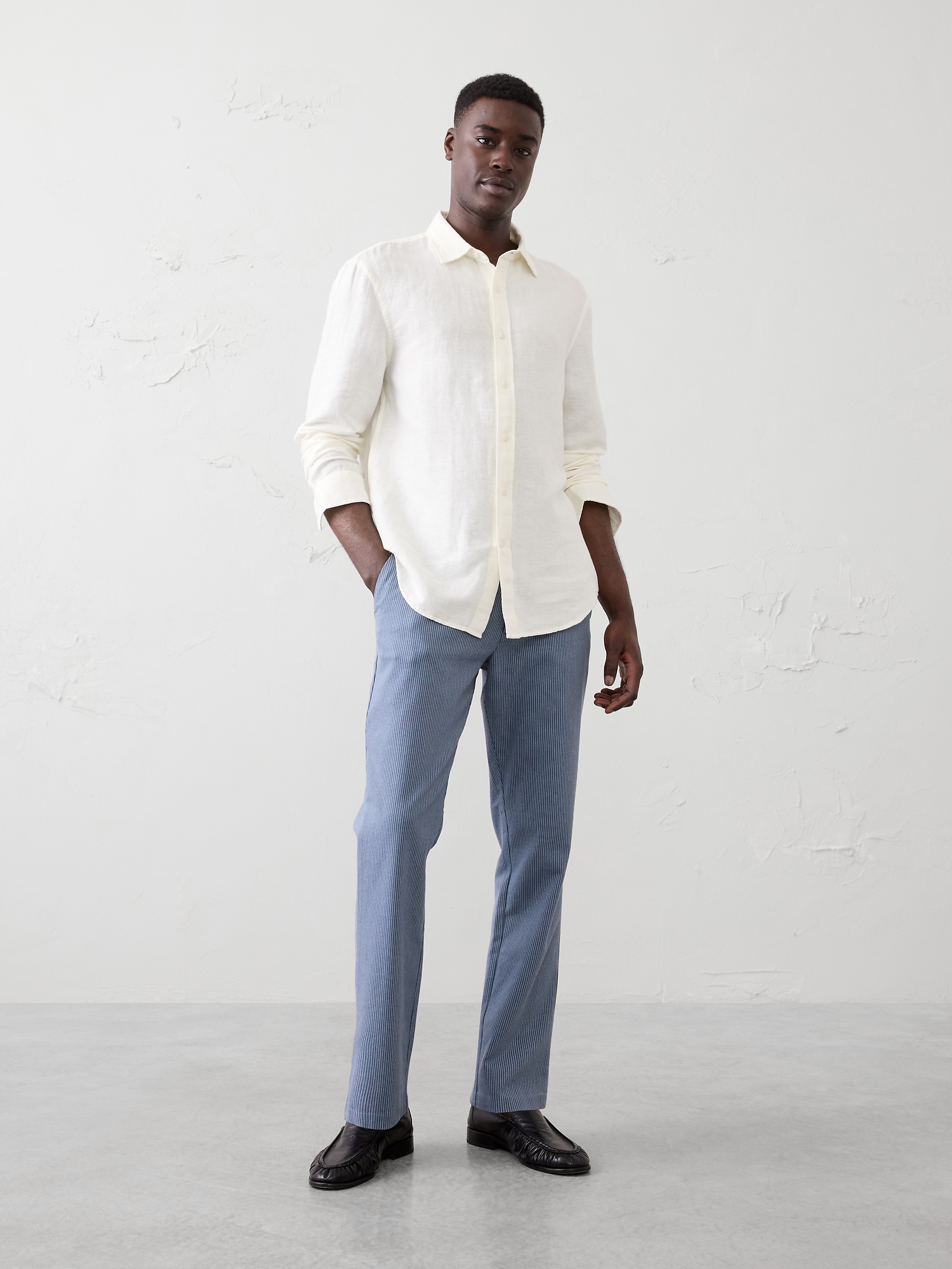 Slim-Fit Tapered Pant