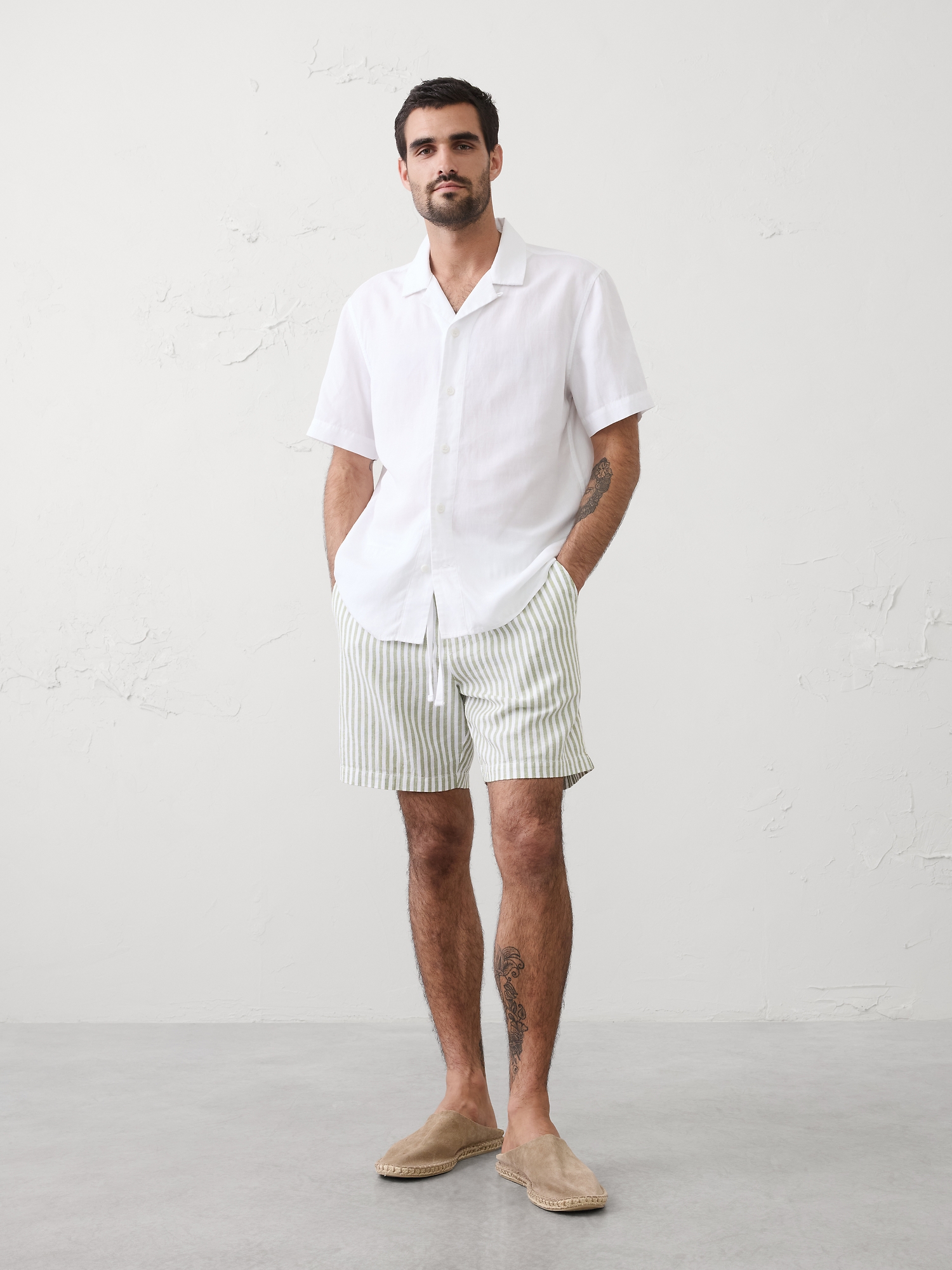 Standard-Fit 7" Linen-Blend Deck Short