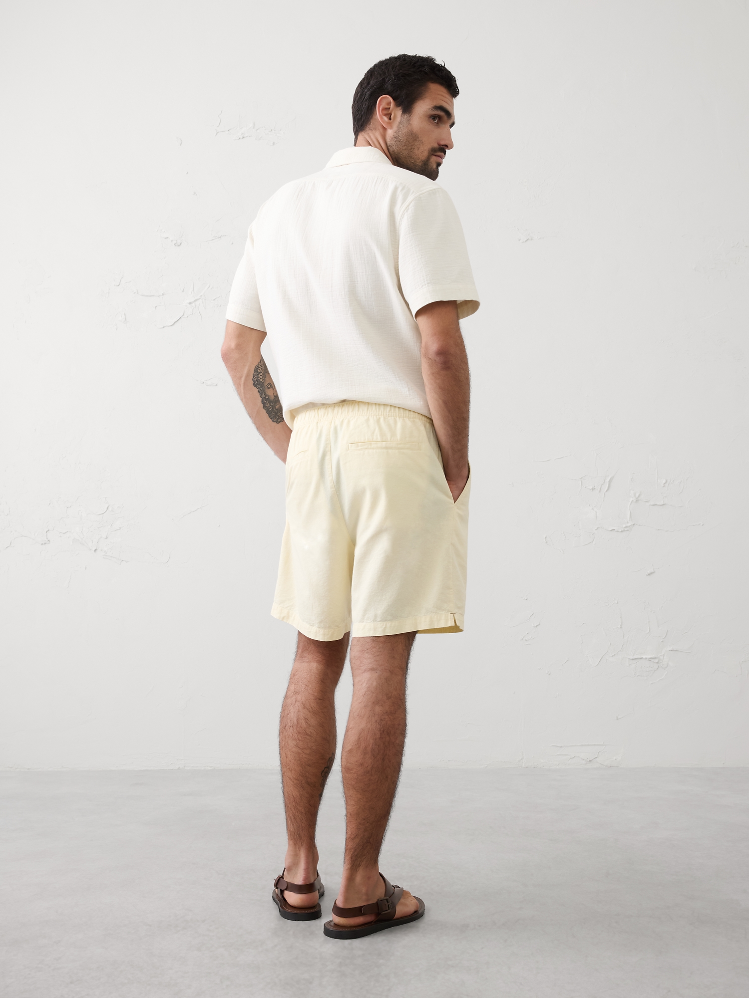 Image number 8 showing, Standard-Fit 7" Linen-Blend Deck Short