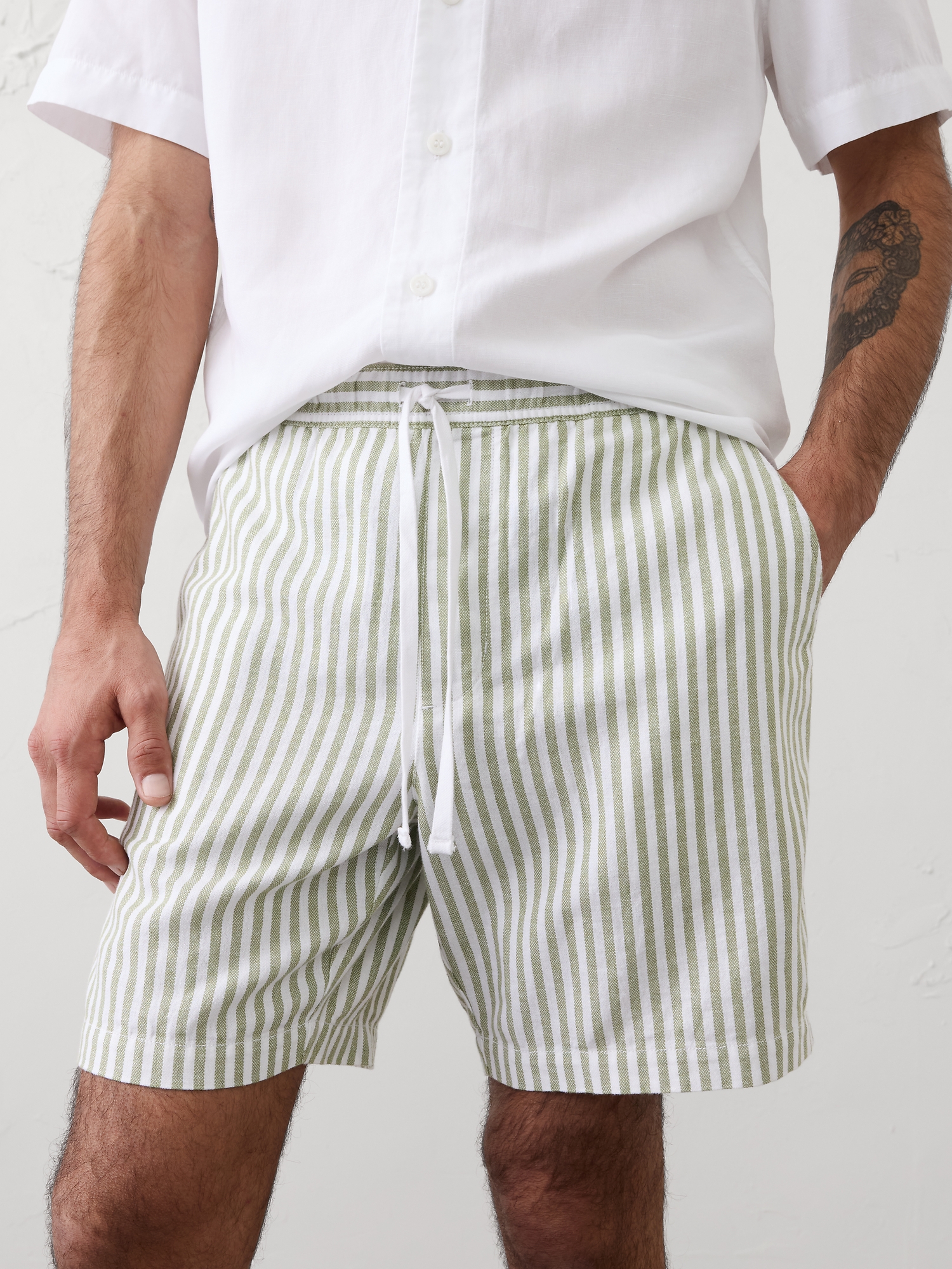 Image number 3 showing, Standard-Fit 7" Linen-Blend Deck Short