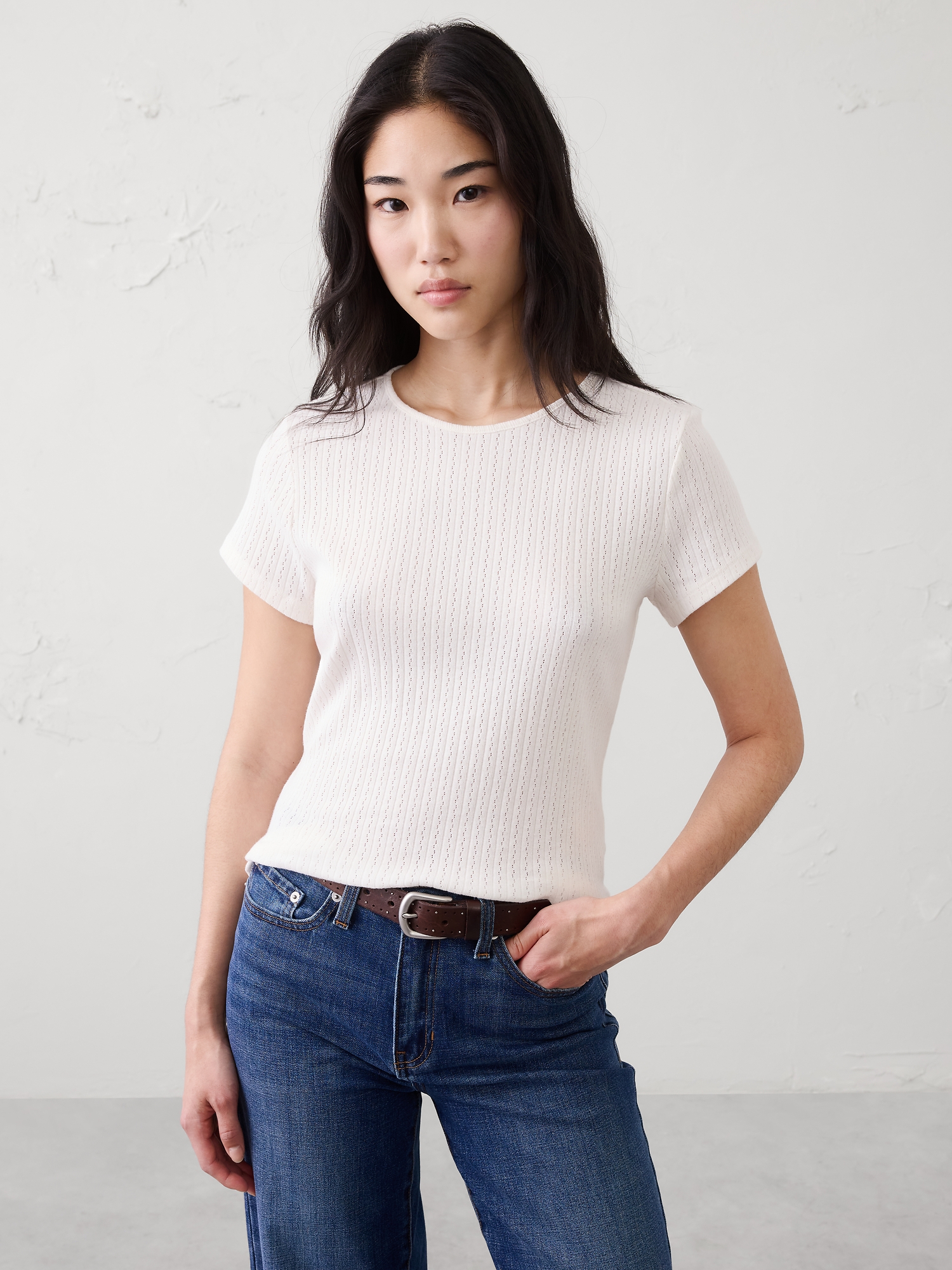 L'image numéro 1 présente T-shirt ajusté court en pointelle