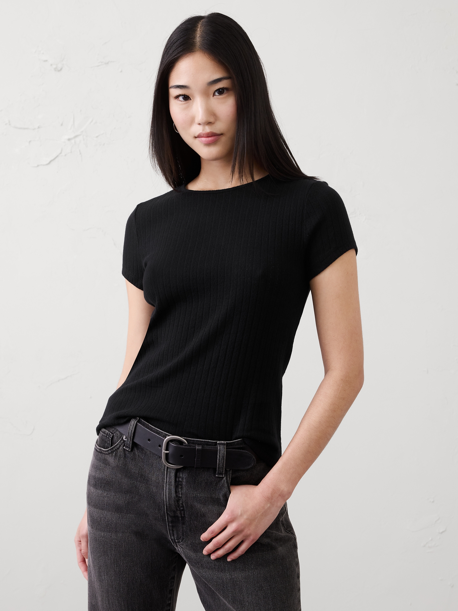 L'image numéro 1 présente T-shirt ajusté court en pointelle