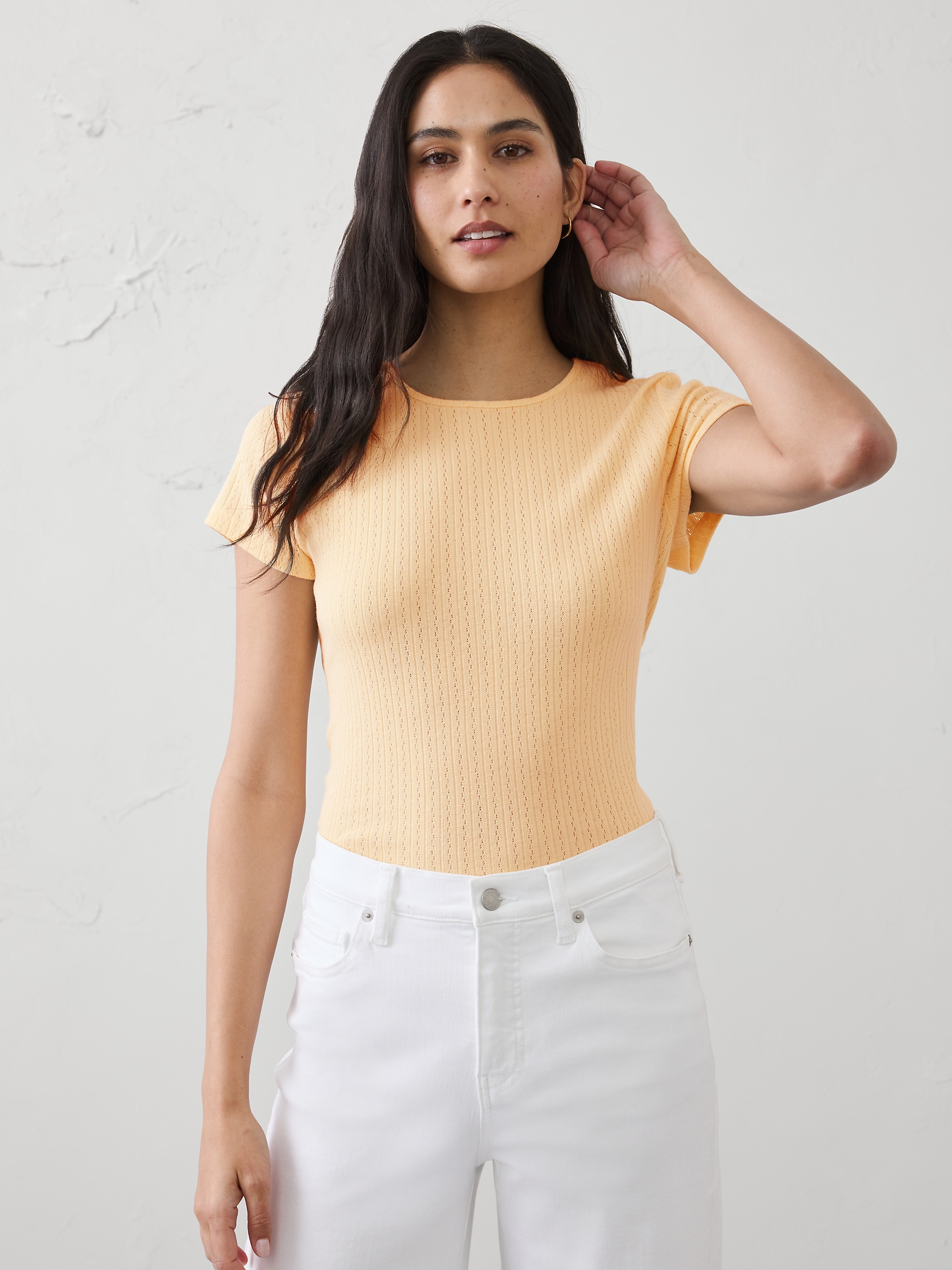 L'image numéro 1 présente T-shirt ajusté court en pointelle