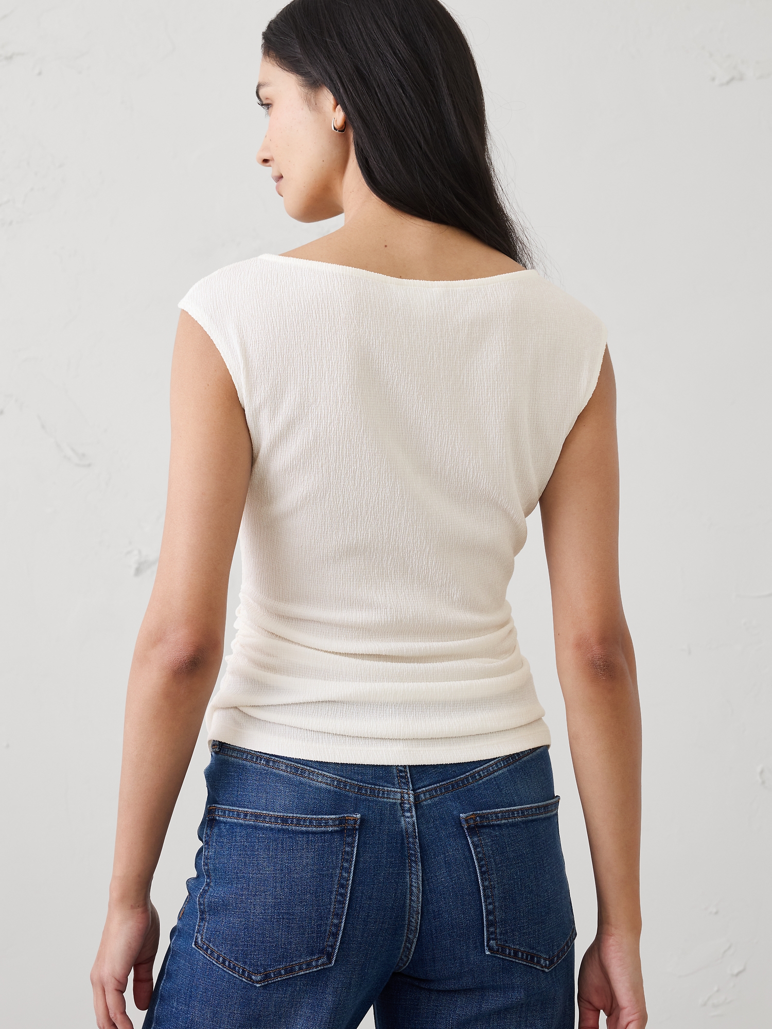 L'image numéro 2 présente Haut texturé à fronces