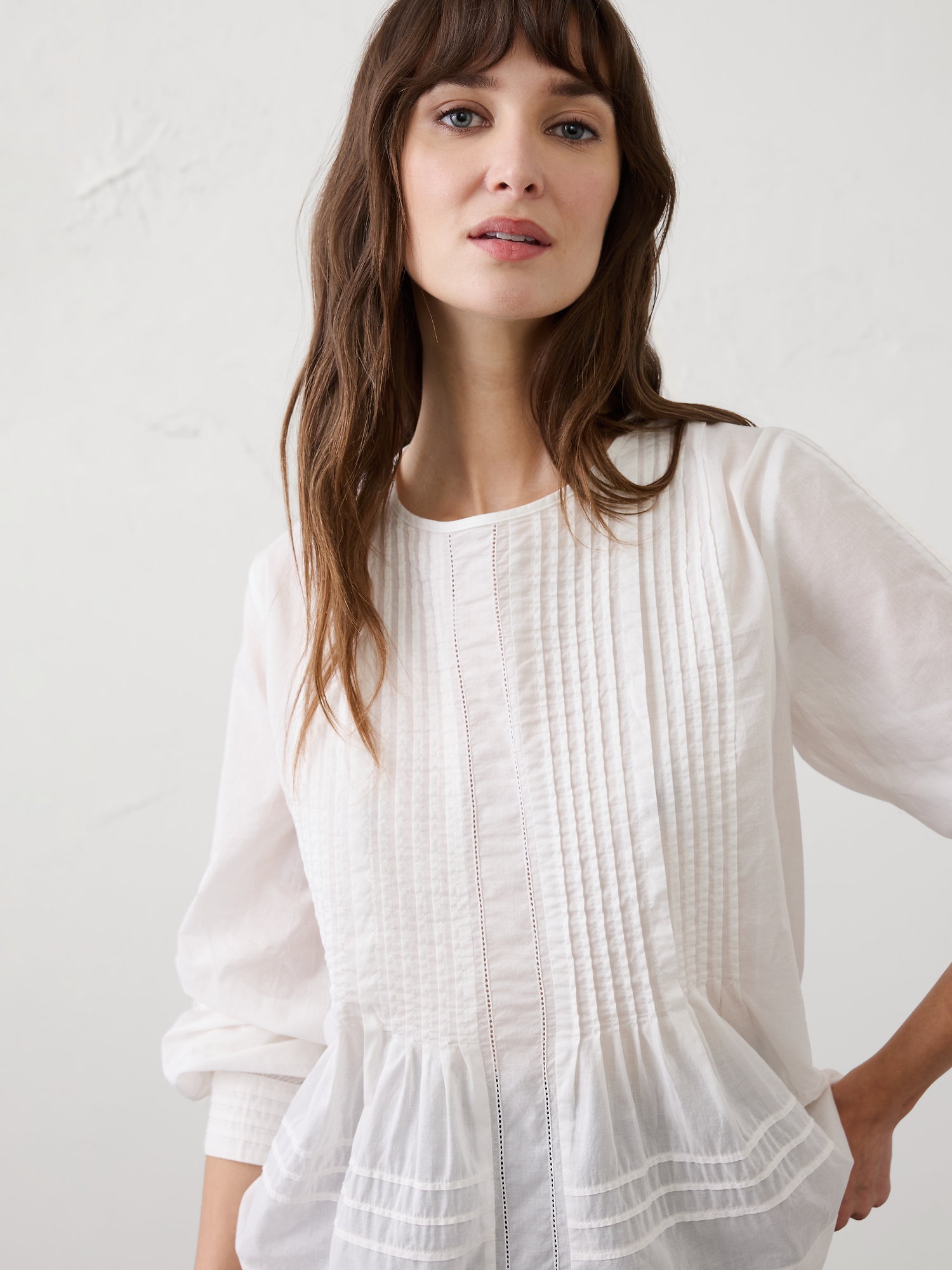 Image number 3 showing, Pintuck Button-Back Top