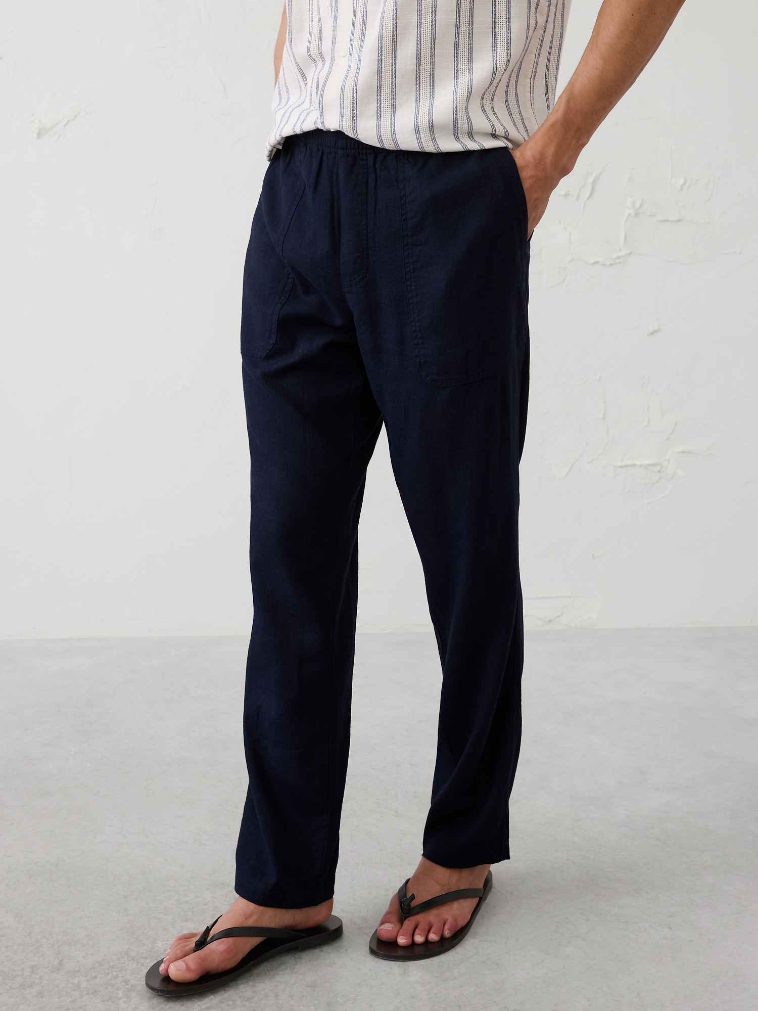 Image number 3 showing, Straight-Fit Linen-Blend Pull-On Pant
