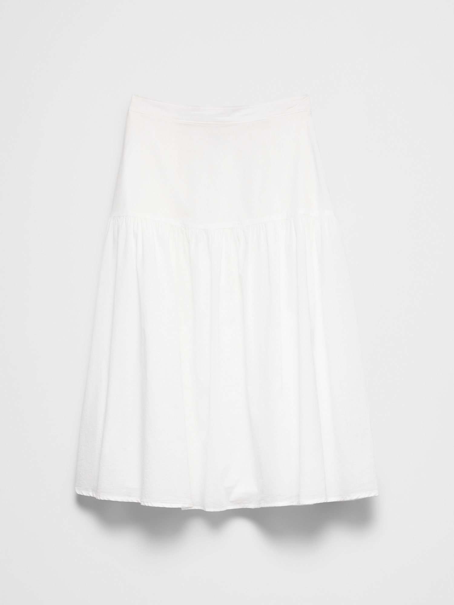 L'image numéro 2 présente Jupe mi-longue étagée en voile