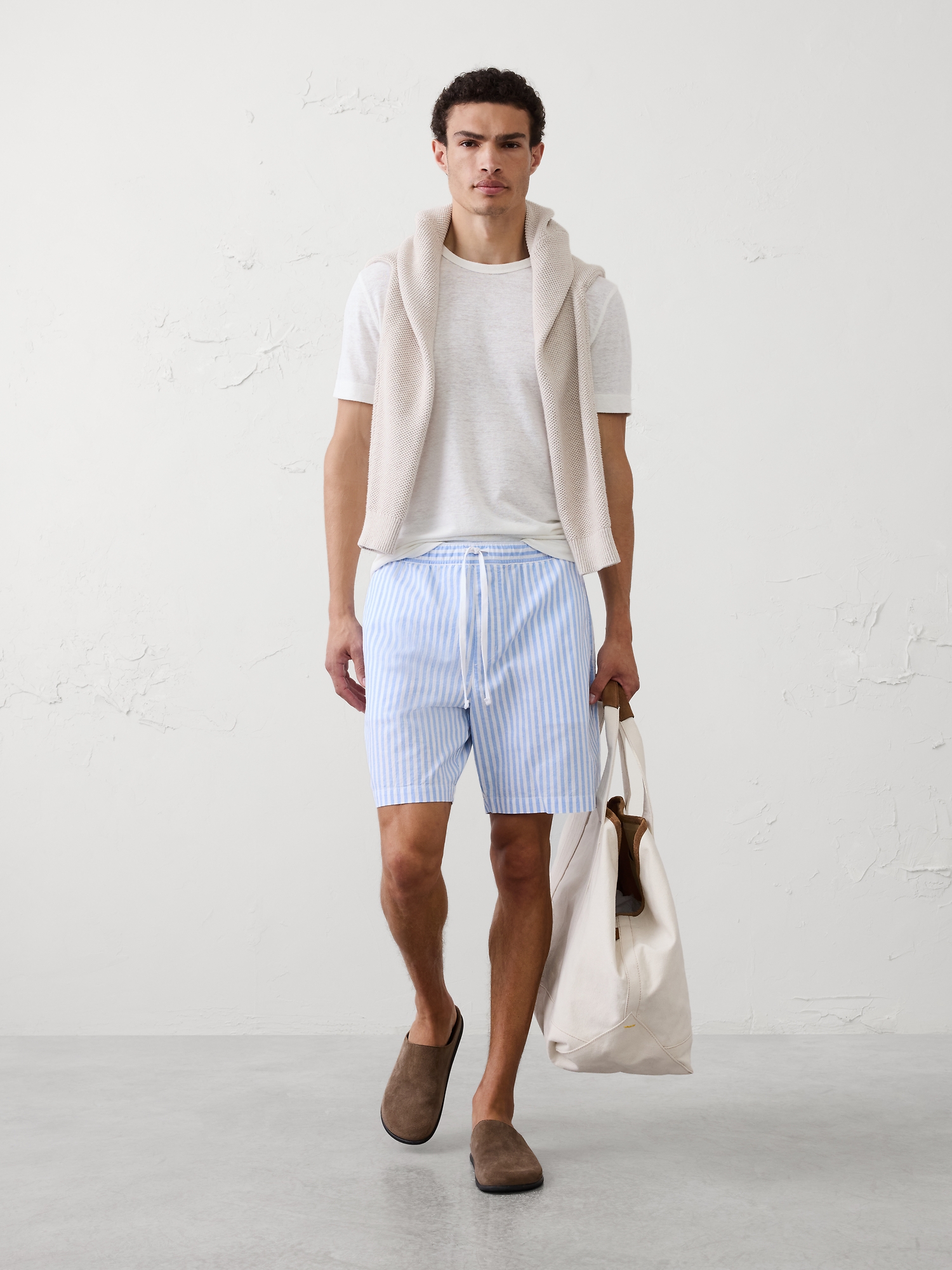 Image number 1 showing, Standard-Fit 7" Linen-Blend Deck Short